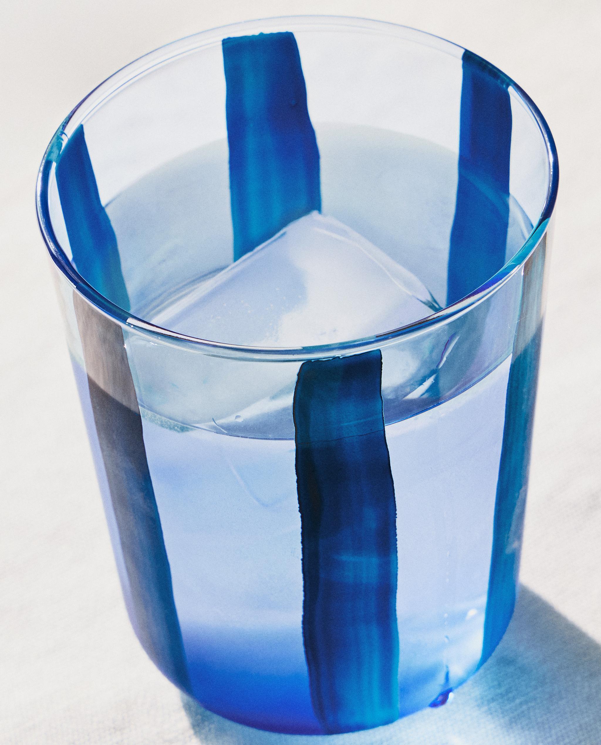 GLASS TUMBLER WITH LINE DESIGN product thumbnail 20