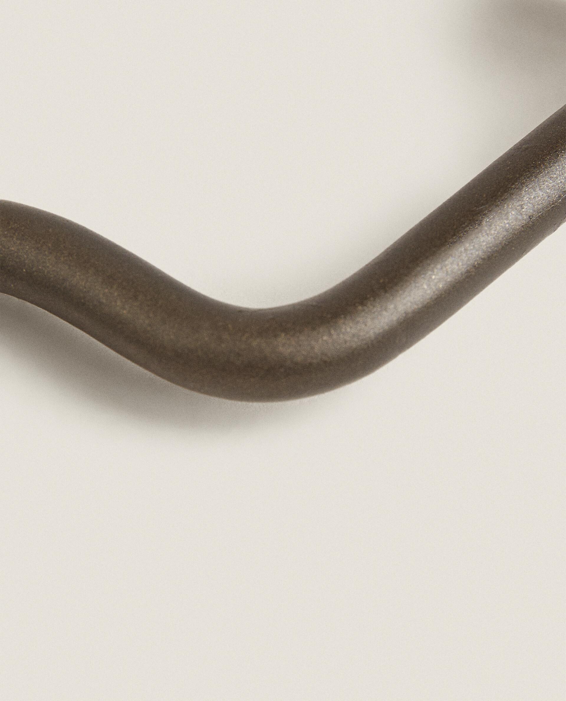 METALLIC CURTAIN POLE HOOK product thumbnail 2