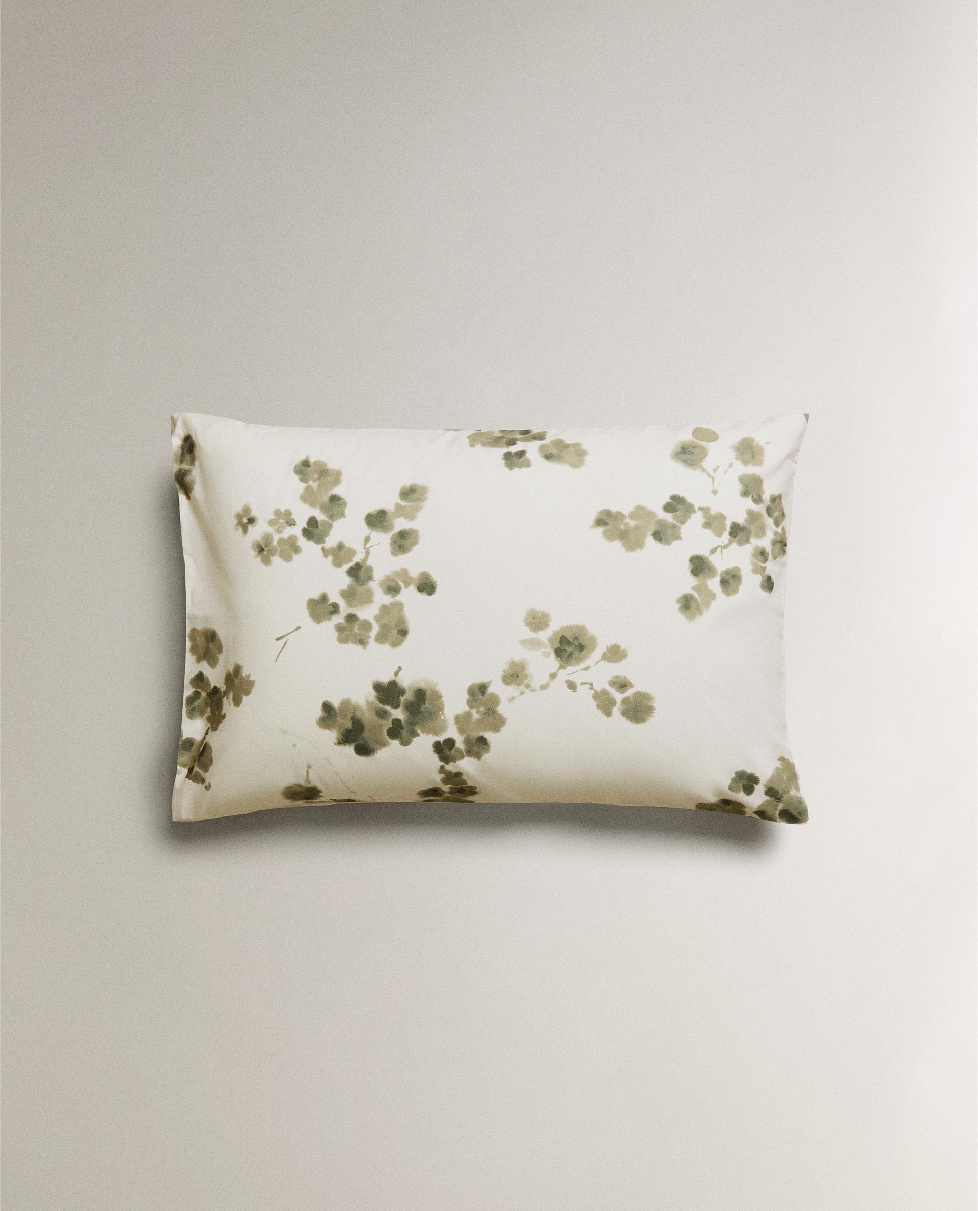 BLENDED PRINT PILLOWCASE