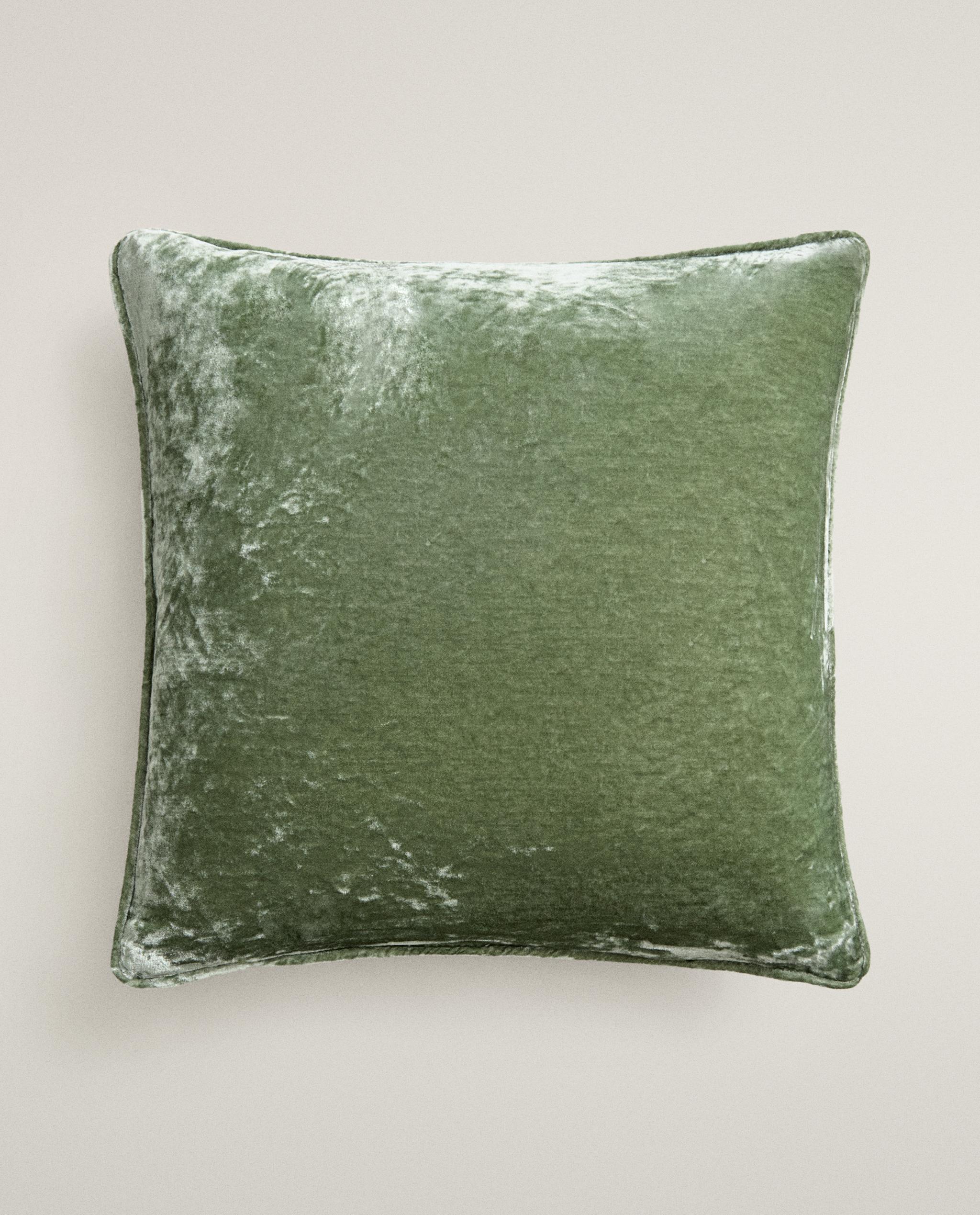 VELVET CUSHION COVER product thumbnail 15
