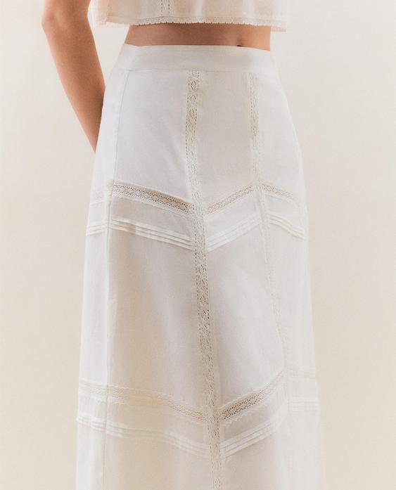 LACE SKIRT