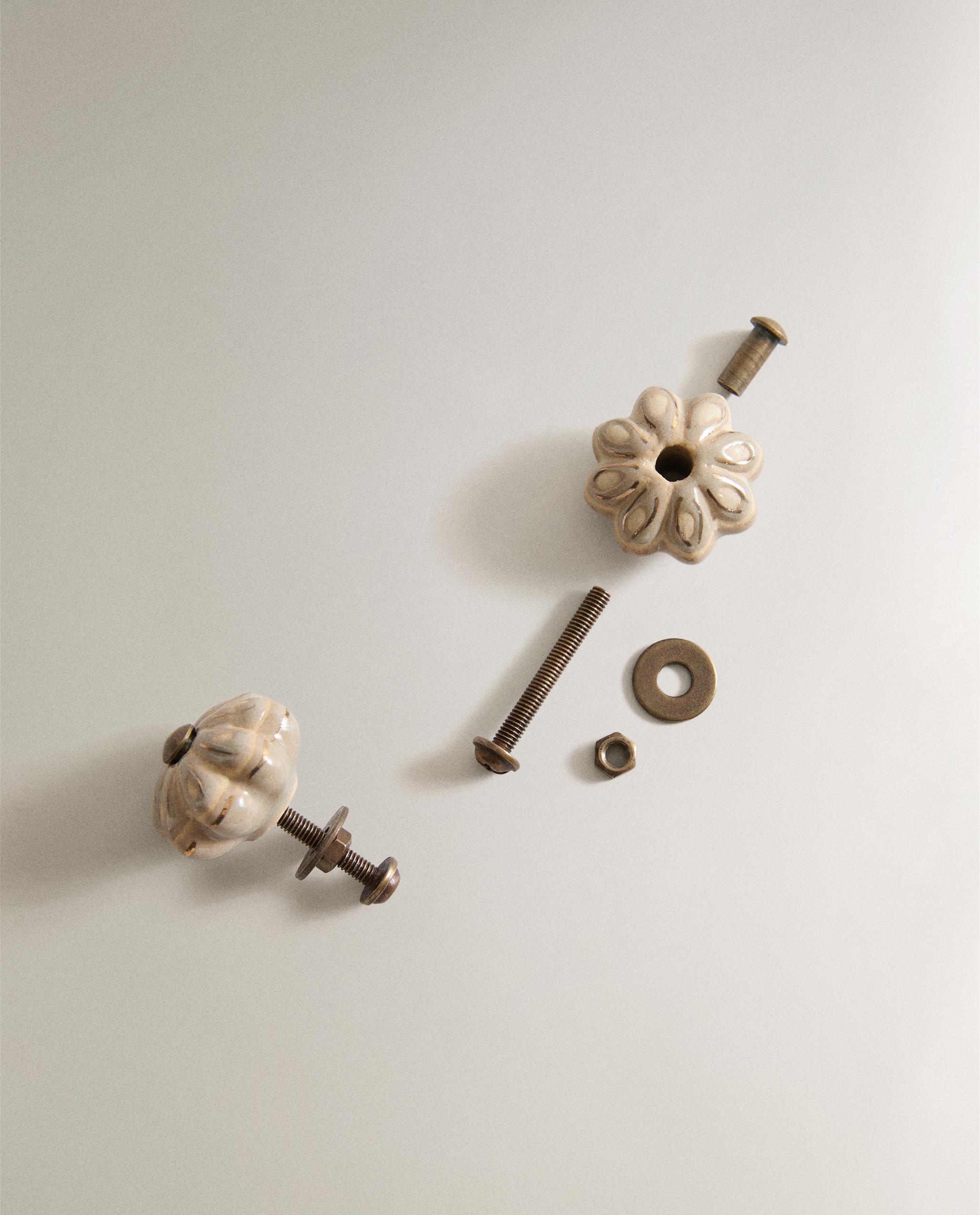 PACK OF CERAMIC FLOWER DOOR KNOBS (PACK OF 2) product thumbnail 14