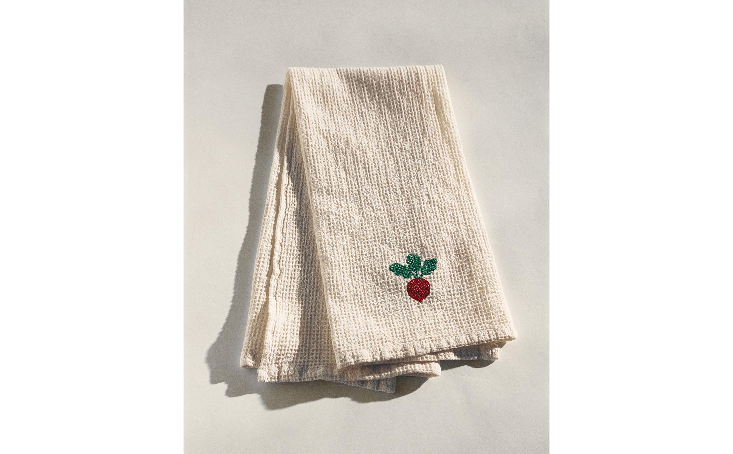 WAFFLE-KNIT TEA TOWEL product thumbnail 10