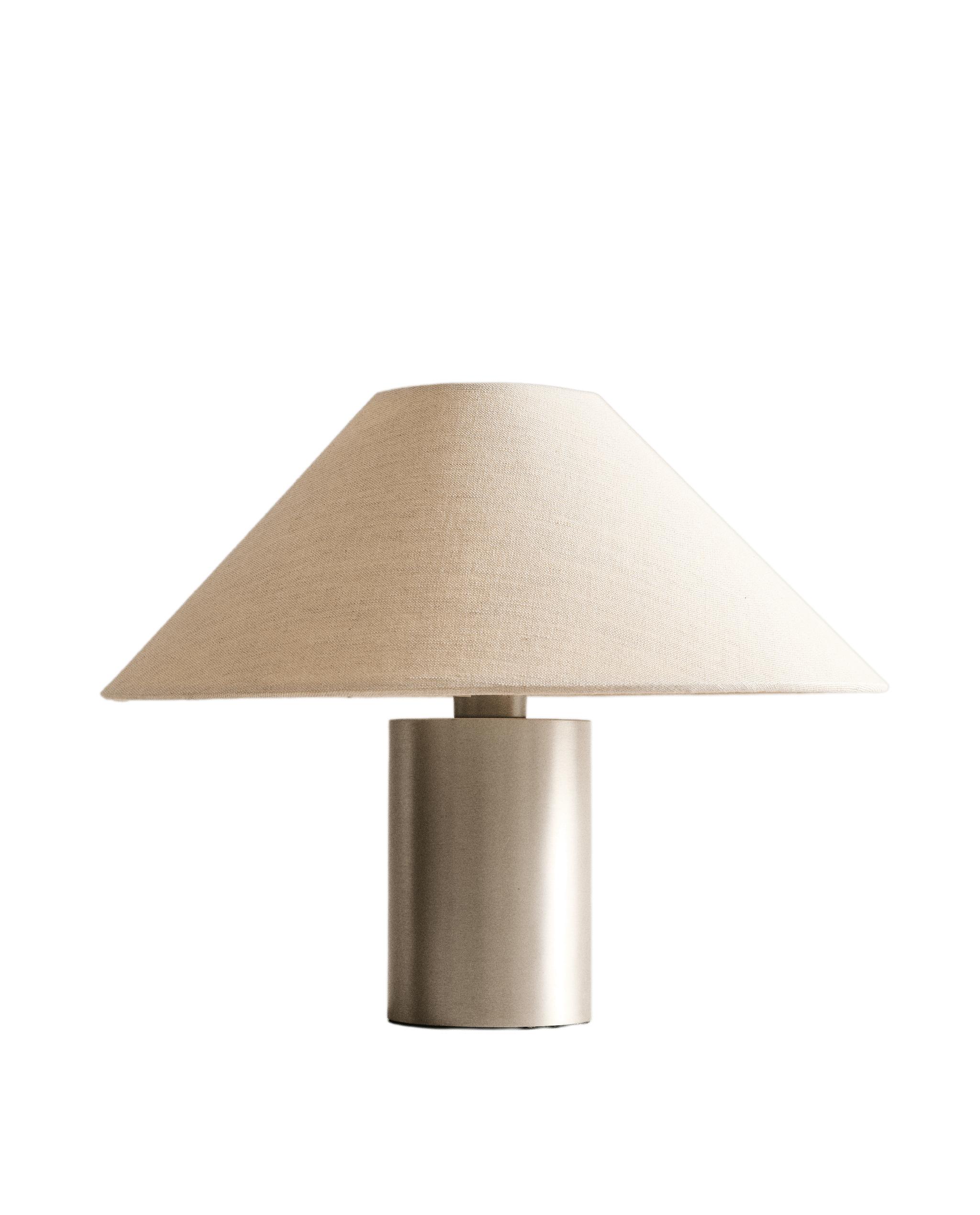 METAL TABLE LAMP product thumbnail 4