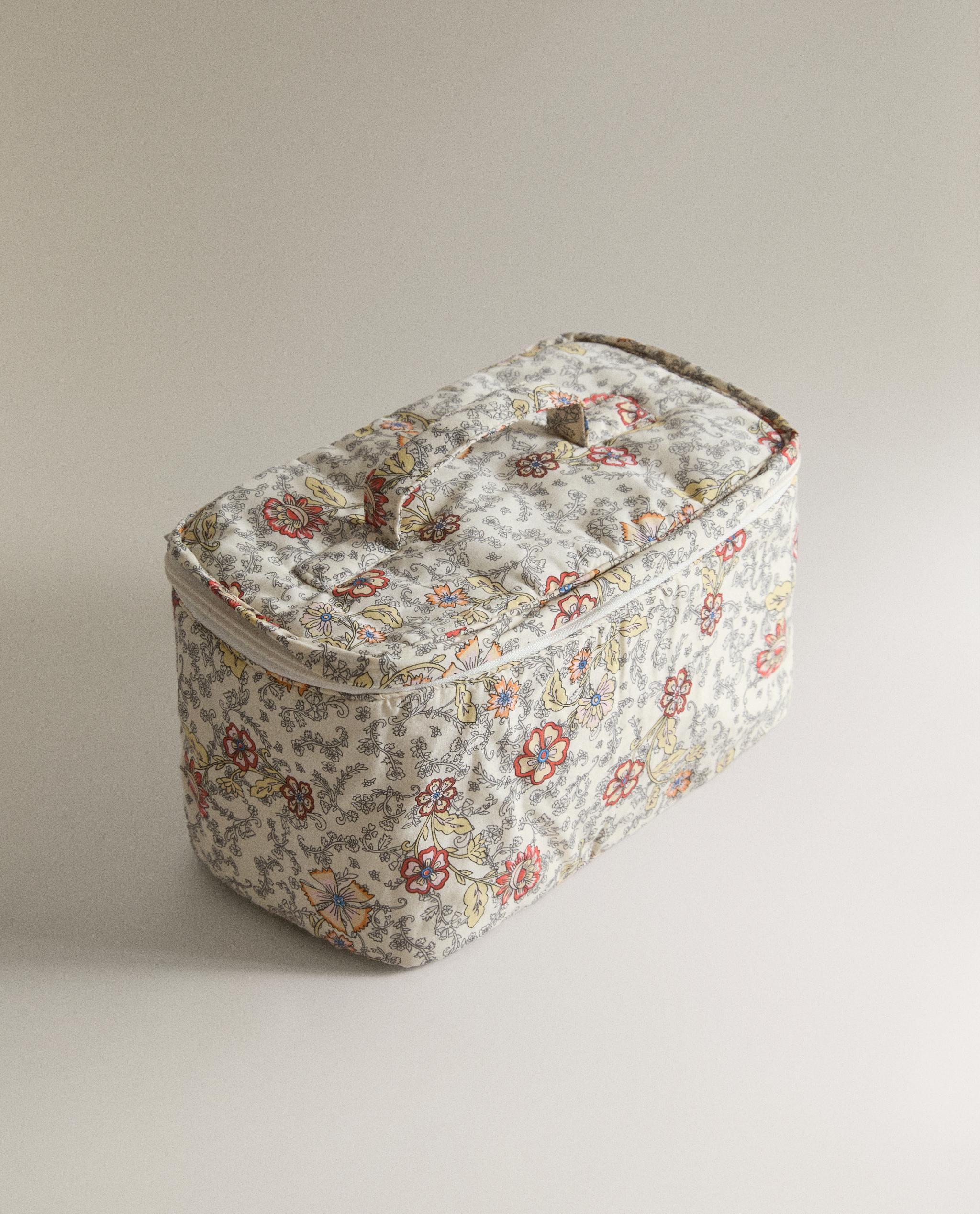 KIDS' FLORAL WASH BAG product thumbnail 9