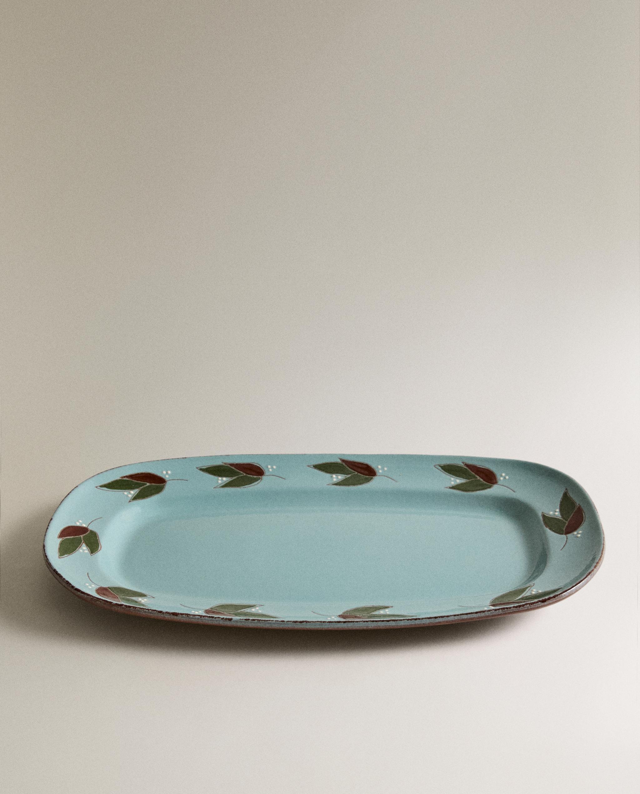 RECTANGULAR LEAF EARTHENWARE SERVING DISH product thumbnail 2