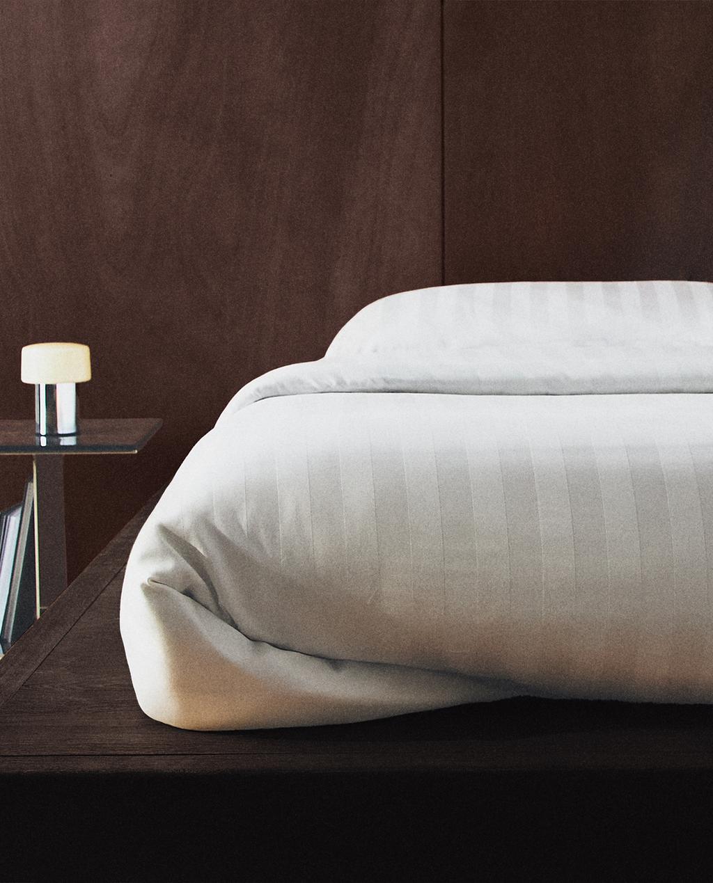 HOUSSE DE COUETTE SATIN RAYURES (500 FILS) HOUSSE DE COUETTE SATIN RAYURES (500 FILS)