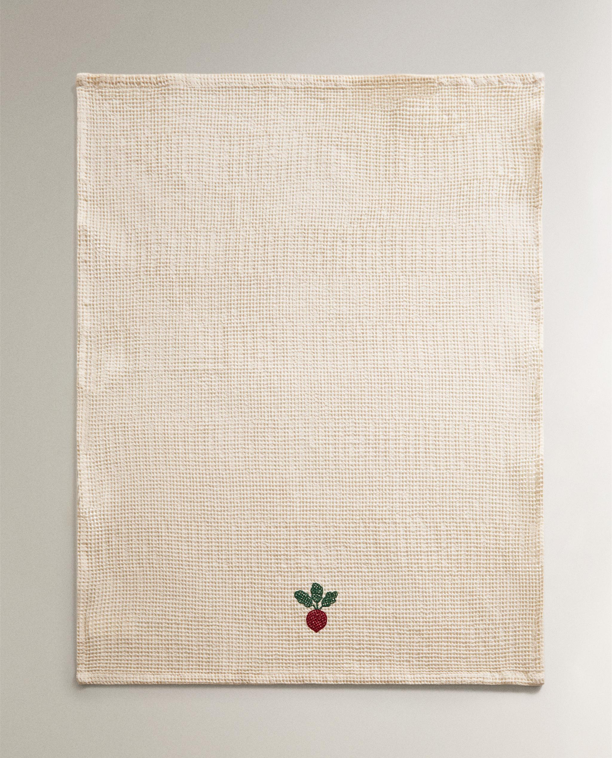 WAFFLE-KNIT TEA TOWEL product thumbnail 4