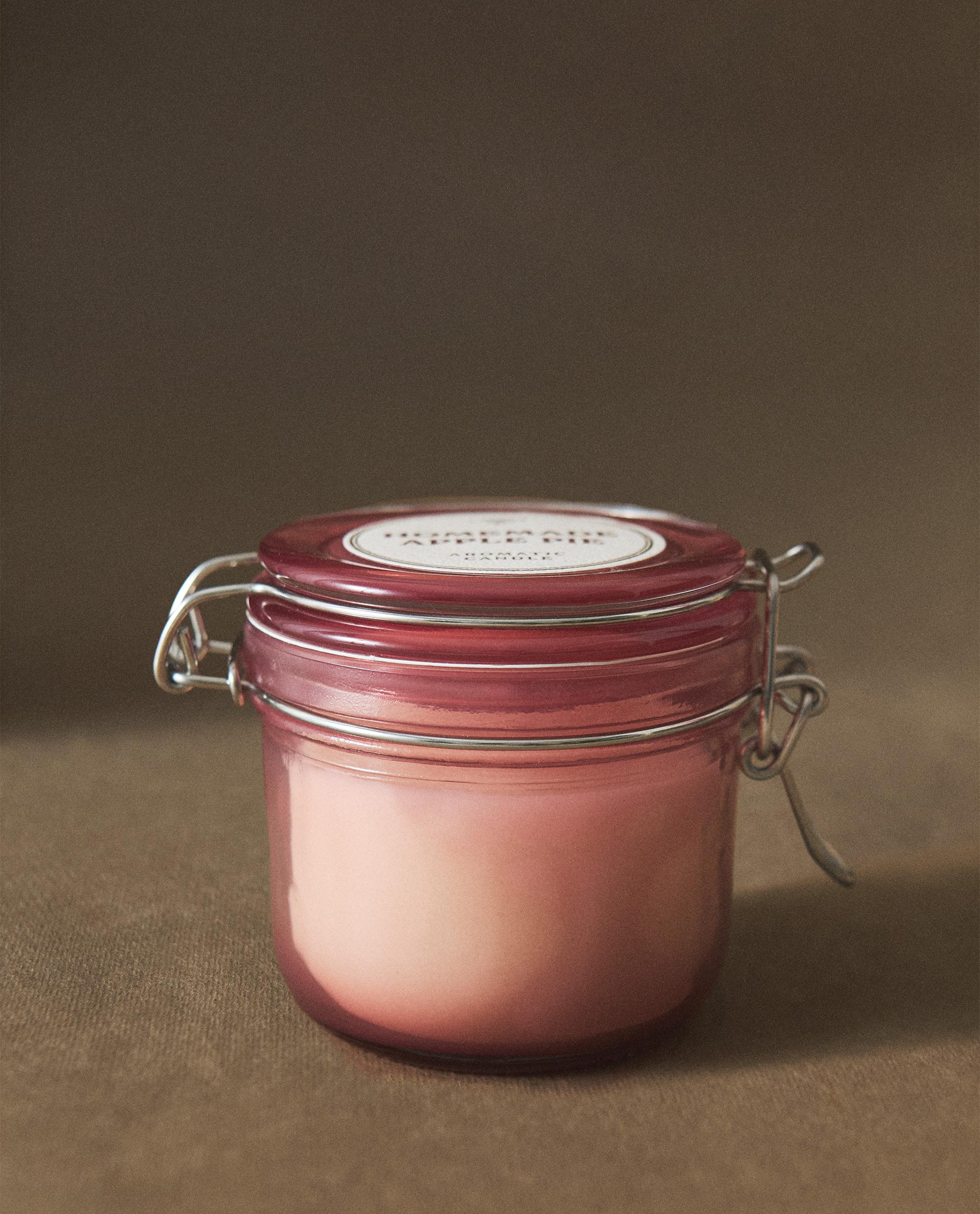 (120 G) HOMEMADE APPLE PIE SCENTED CANDLE