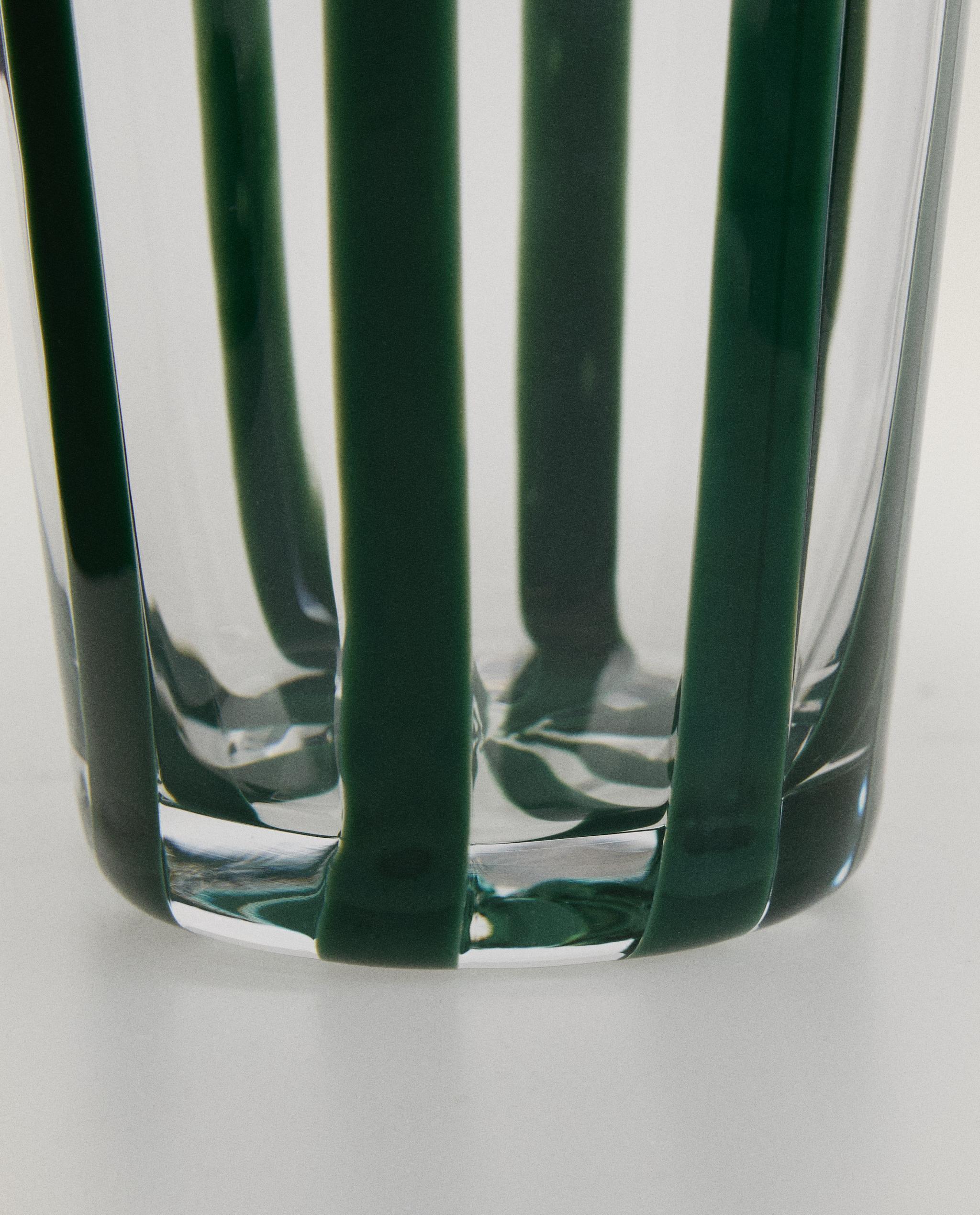 LINES DESIGN TUMBLER SET product thumbnail 4
