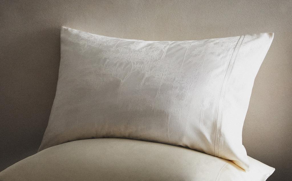 SATEEN JACQUARD PILLOWCASE