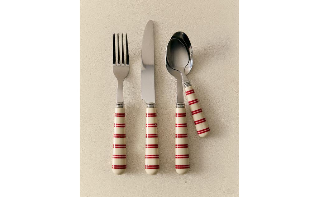 4-PIECE CUTLERY SET WITH STRIPED HANDLE