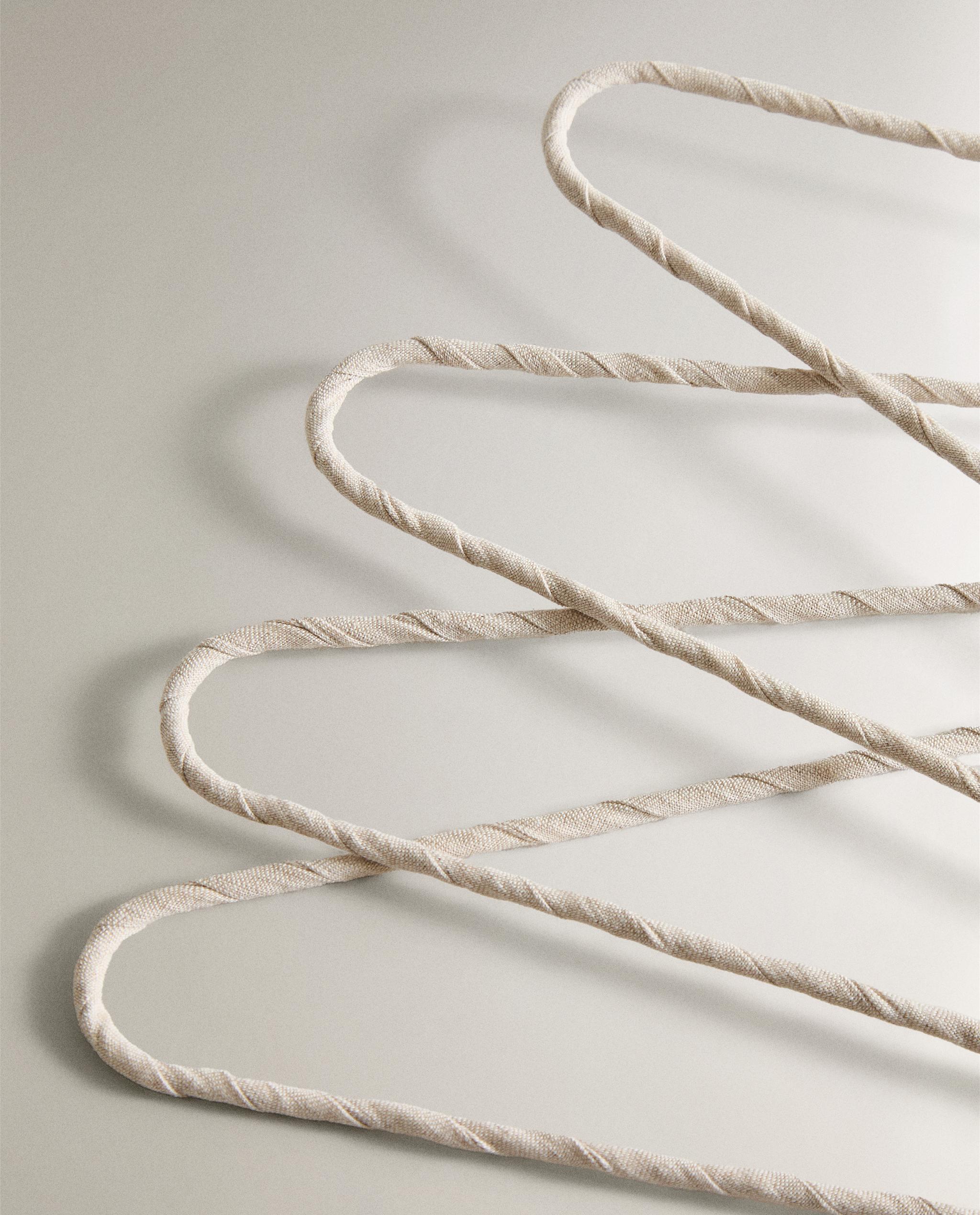 BEIGE COTTON AND LINEN HANGERS (PACK OF 4) product thumbnail 2