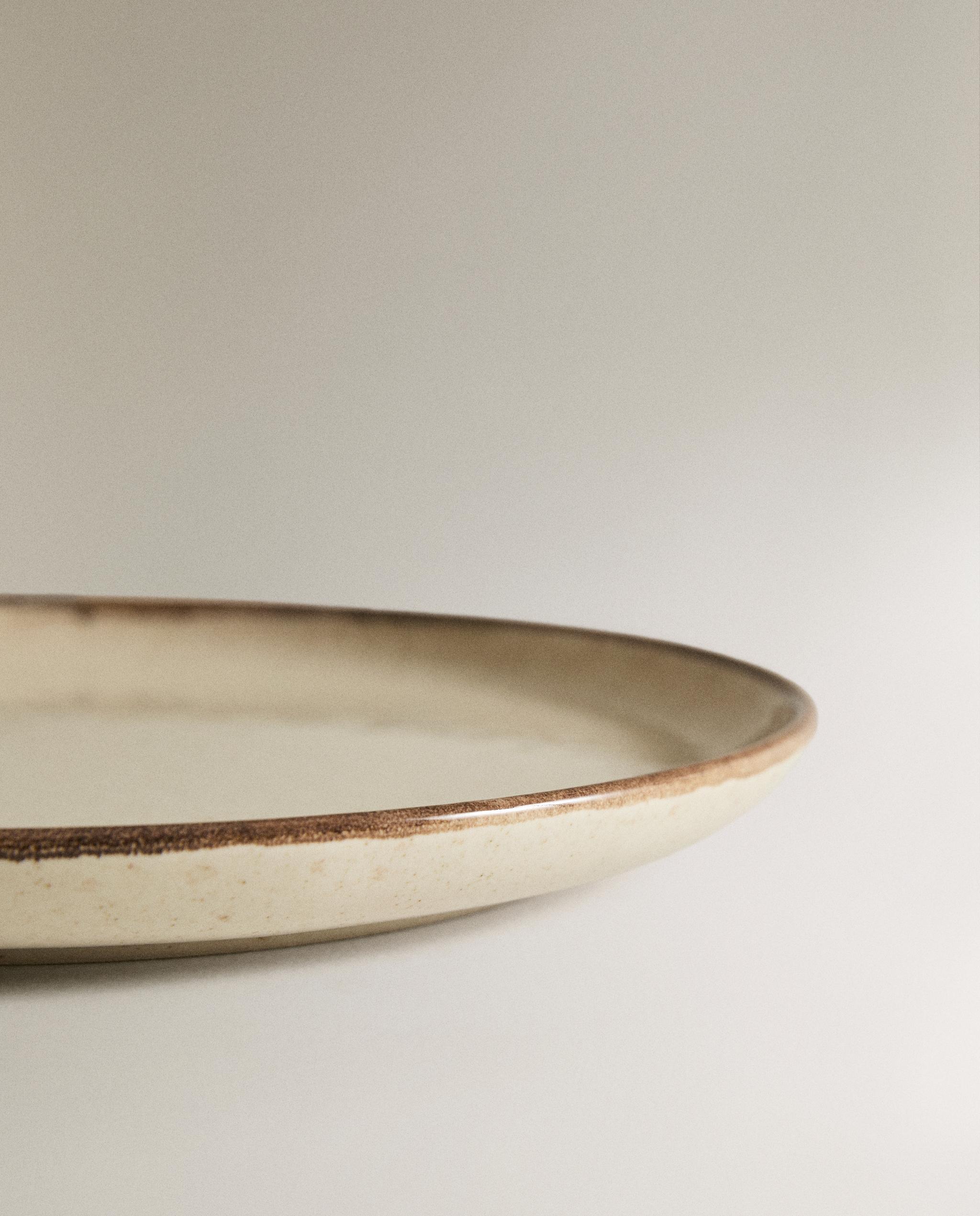 STONEWARE DESSERT PLATE product thumbnail 3