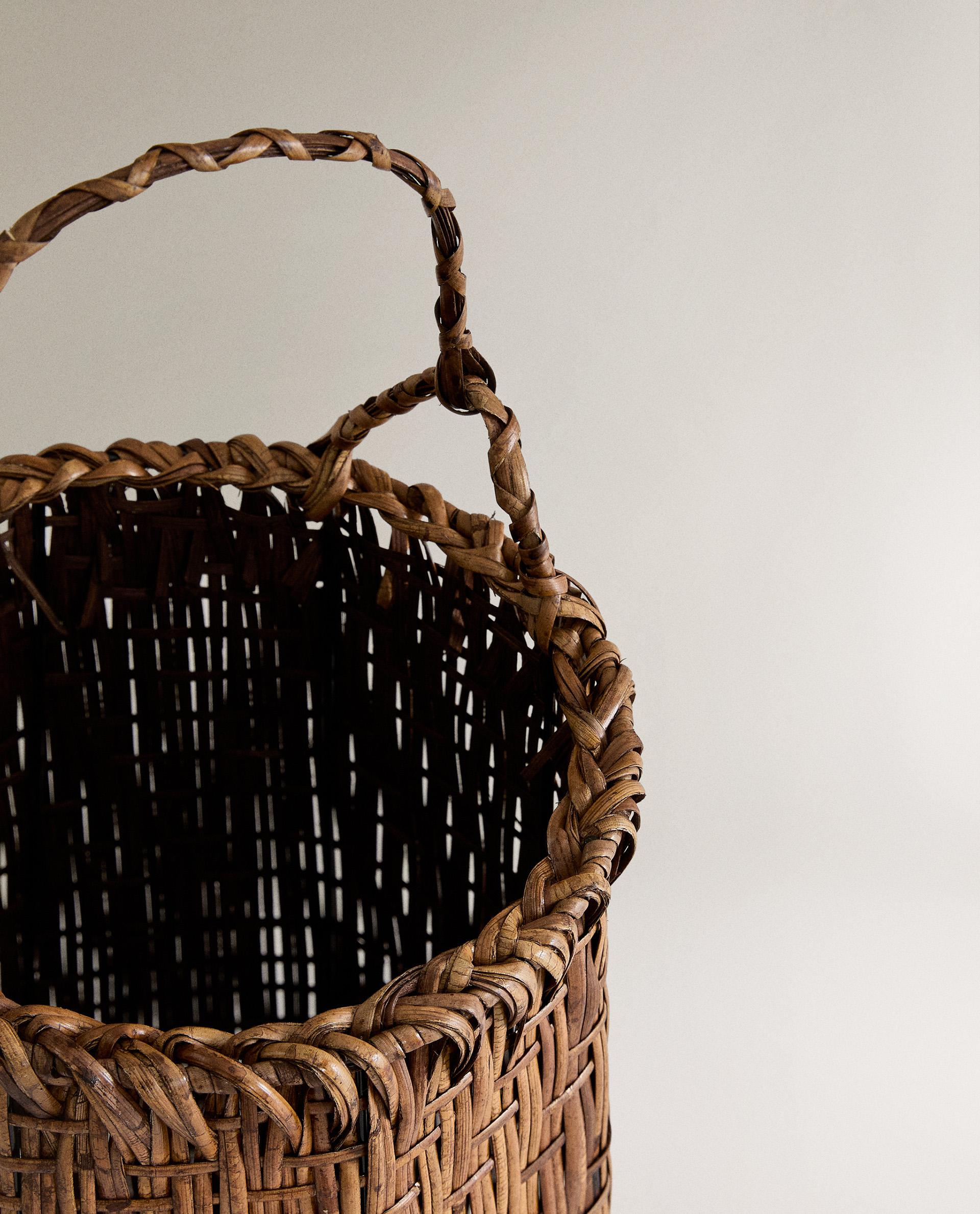 RATTAN UMBRELLA STAND