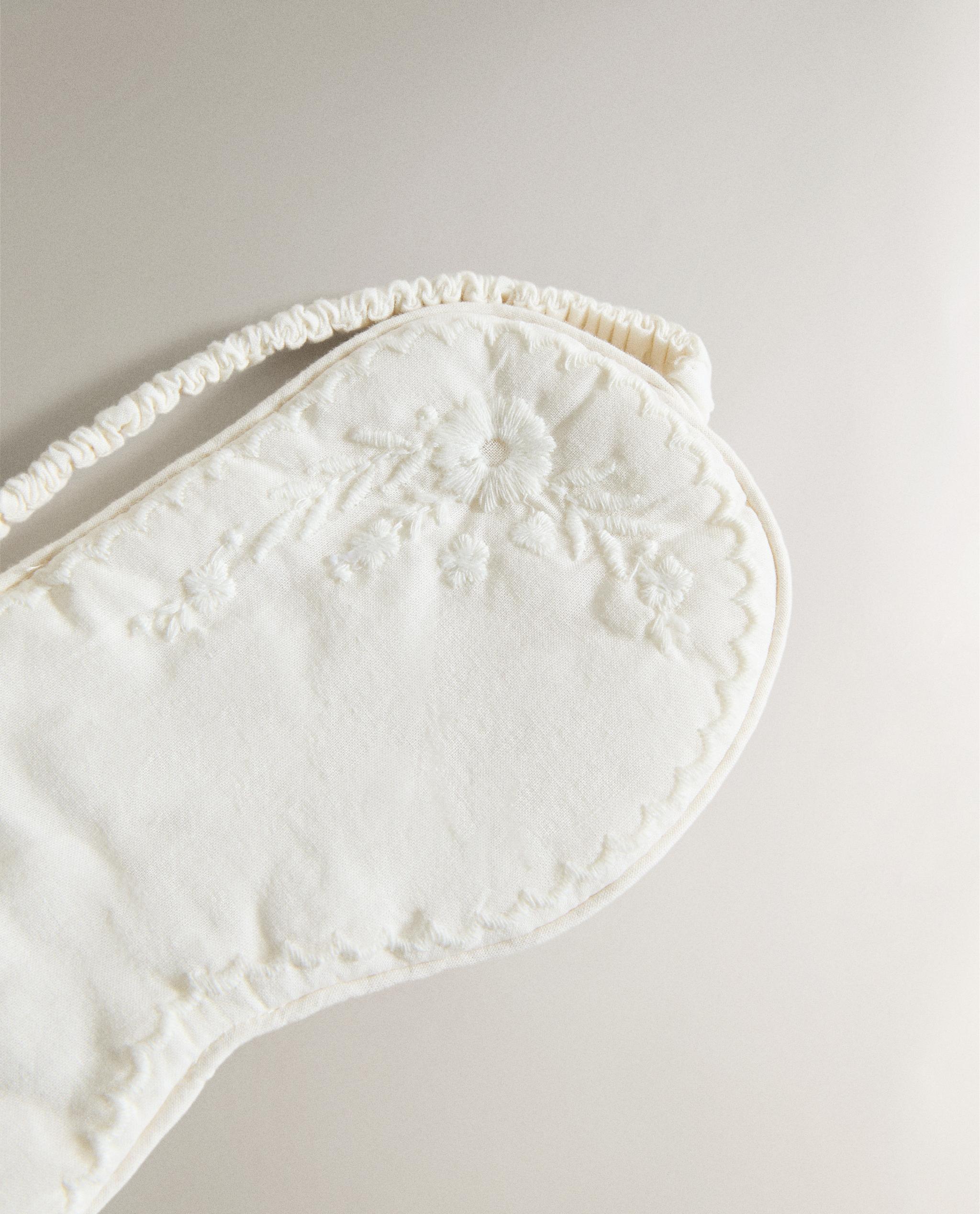 EMBROIDERED COTTON EYE MASK AND BAG SET product thumbnail 2