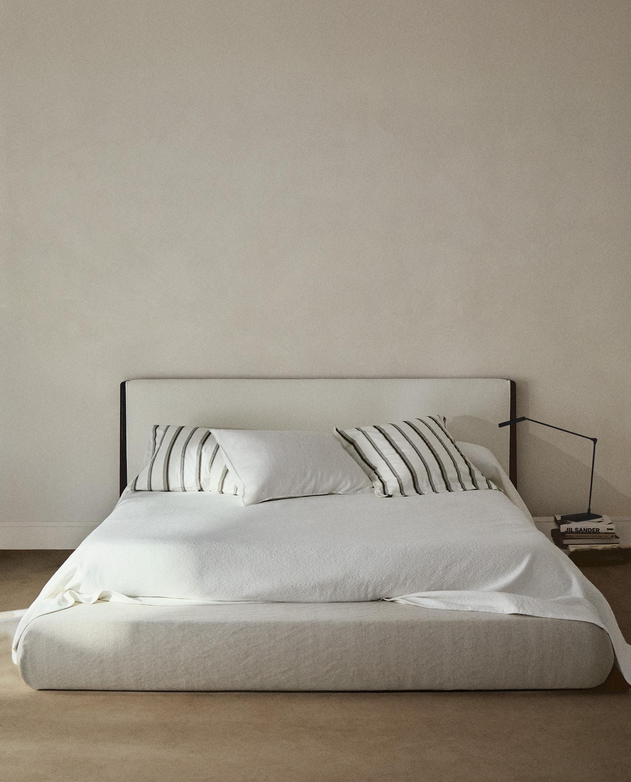 テクスチャード ジャカード ベッドカバー | Zara Home 日本/Japan
