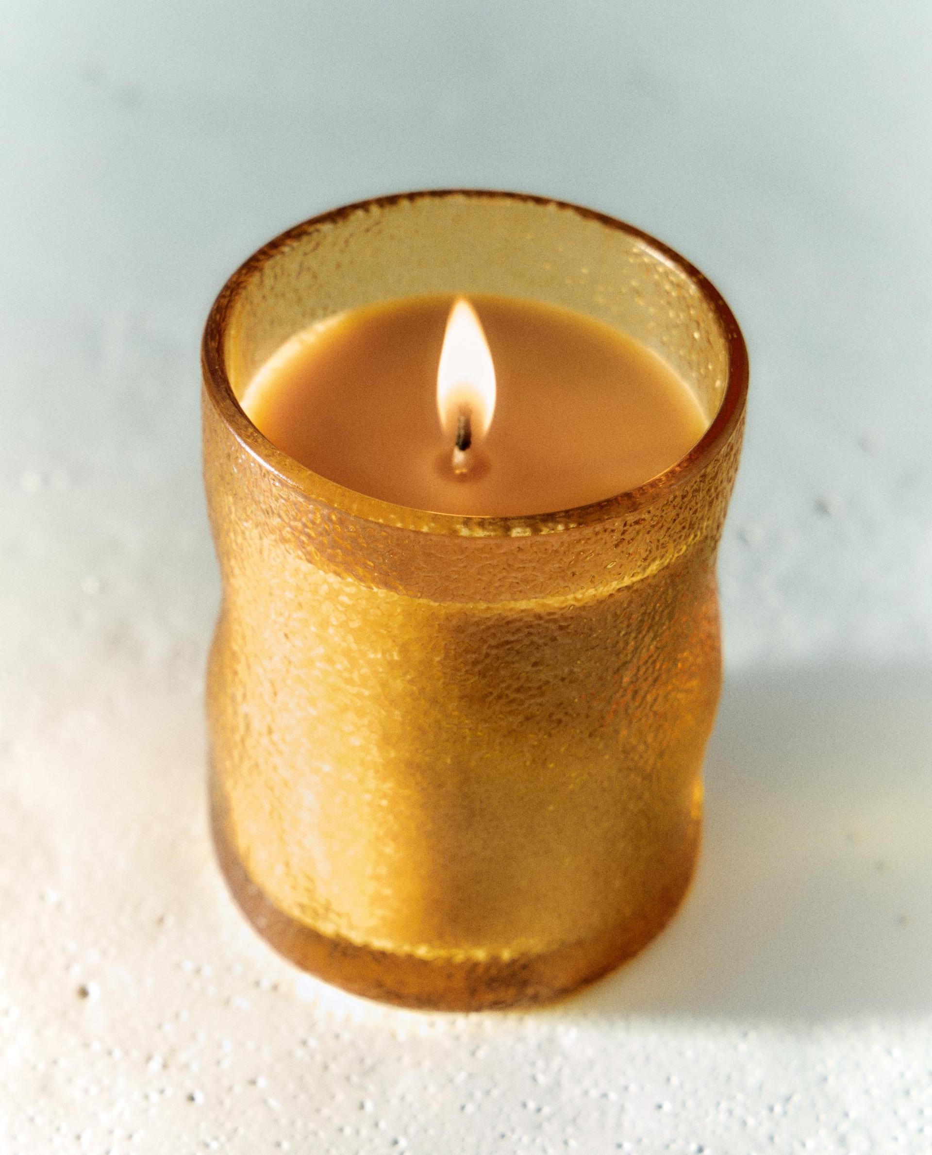 (155 G) FLEUR DE MANDARINE SCENTED CANDLE