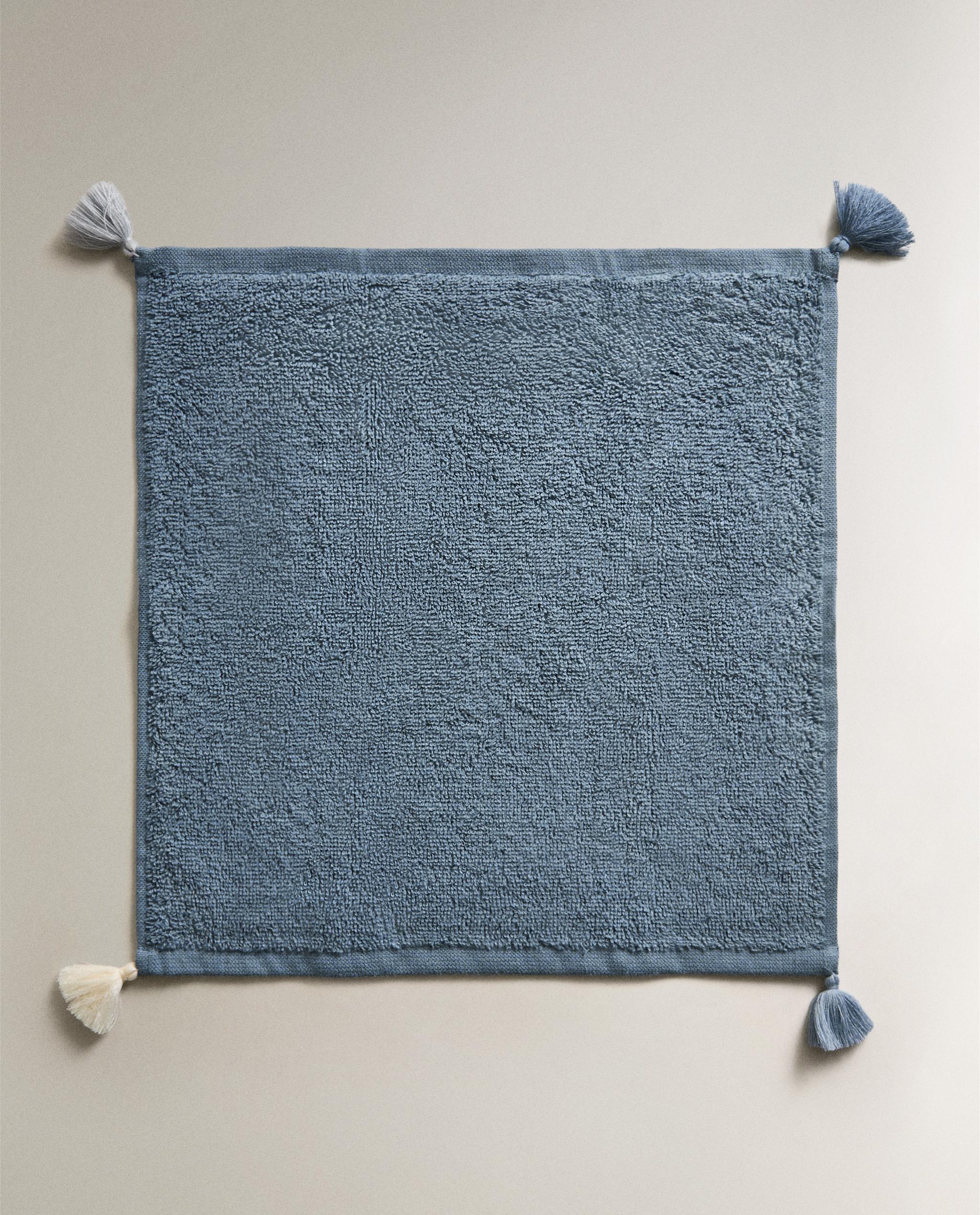 PACK OF HAND TOWELS WITH TASSELS (PACK OF 3) product thumbnail 3