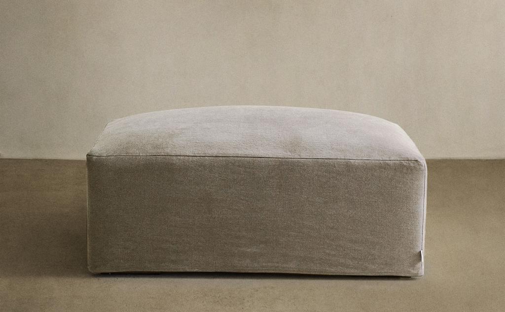 POUFFE WITH REMOVABLE WASHED LINEN COVER POUFFE WITH REMOVABLE WASHED LINEN COVER