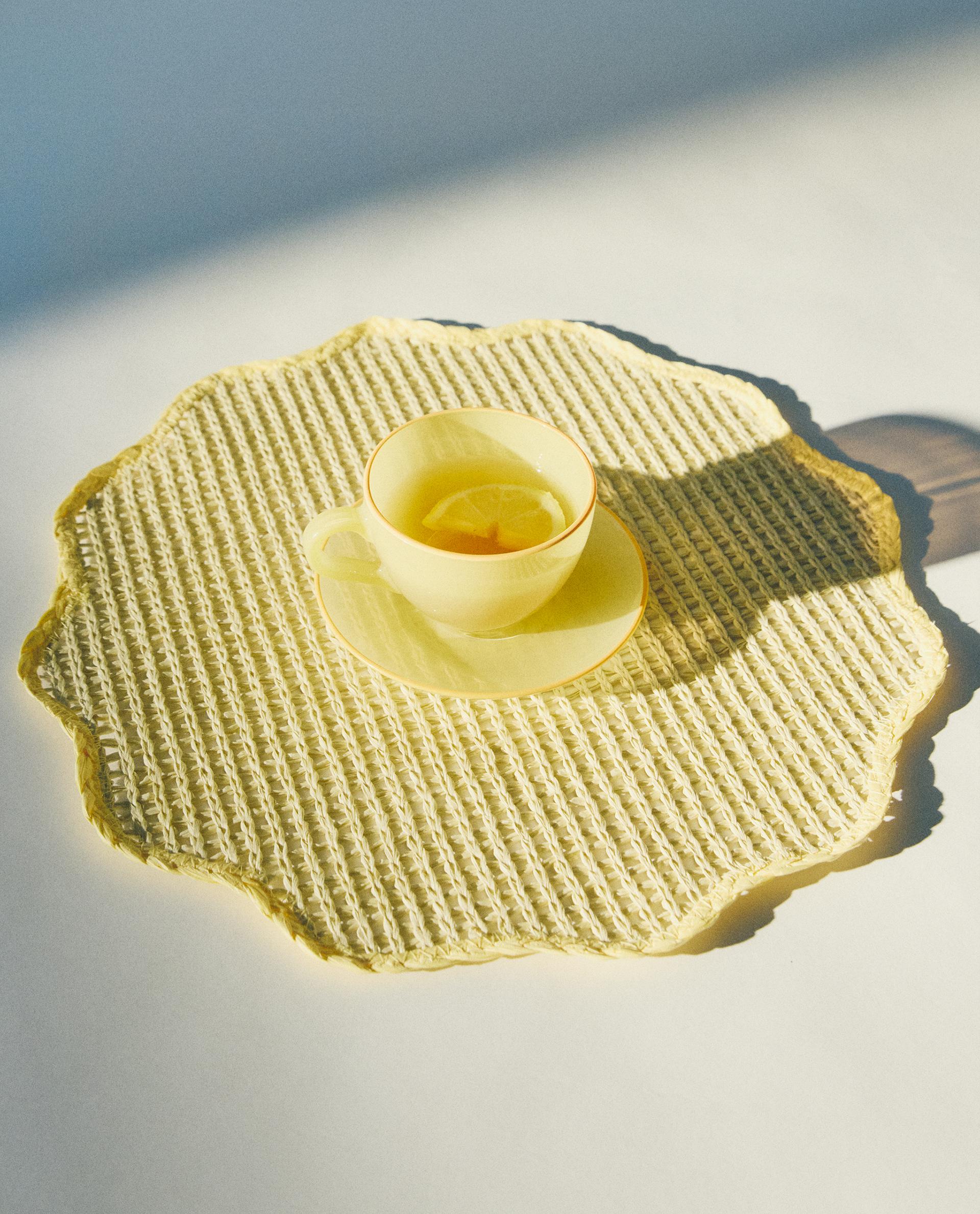 YELLOW FLORAL PAPER PLACEMAT product thumbnail 10