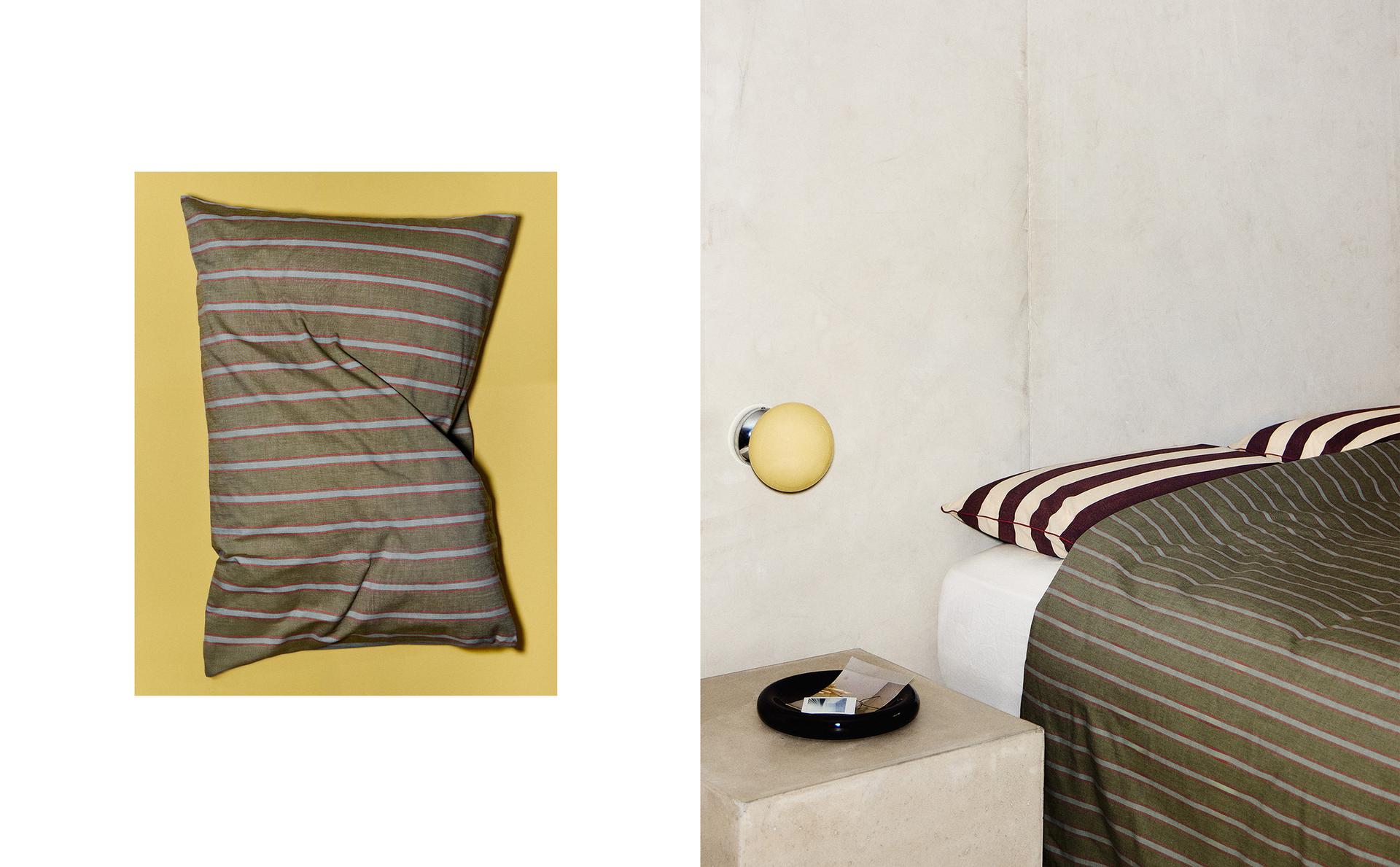 ROPA DE CAMA DE RAYAS, APLIQUE Y BANDEJA