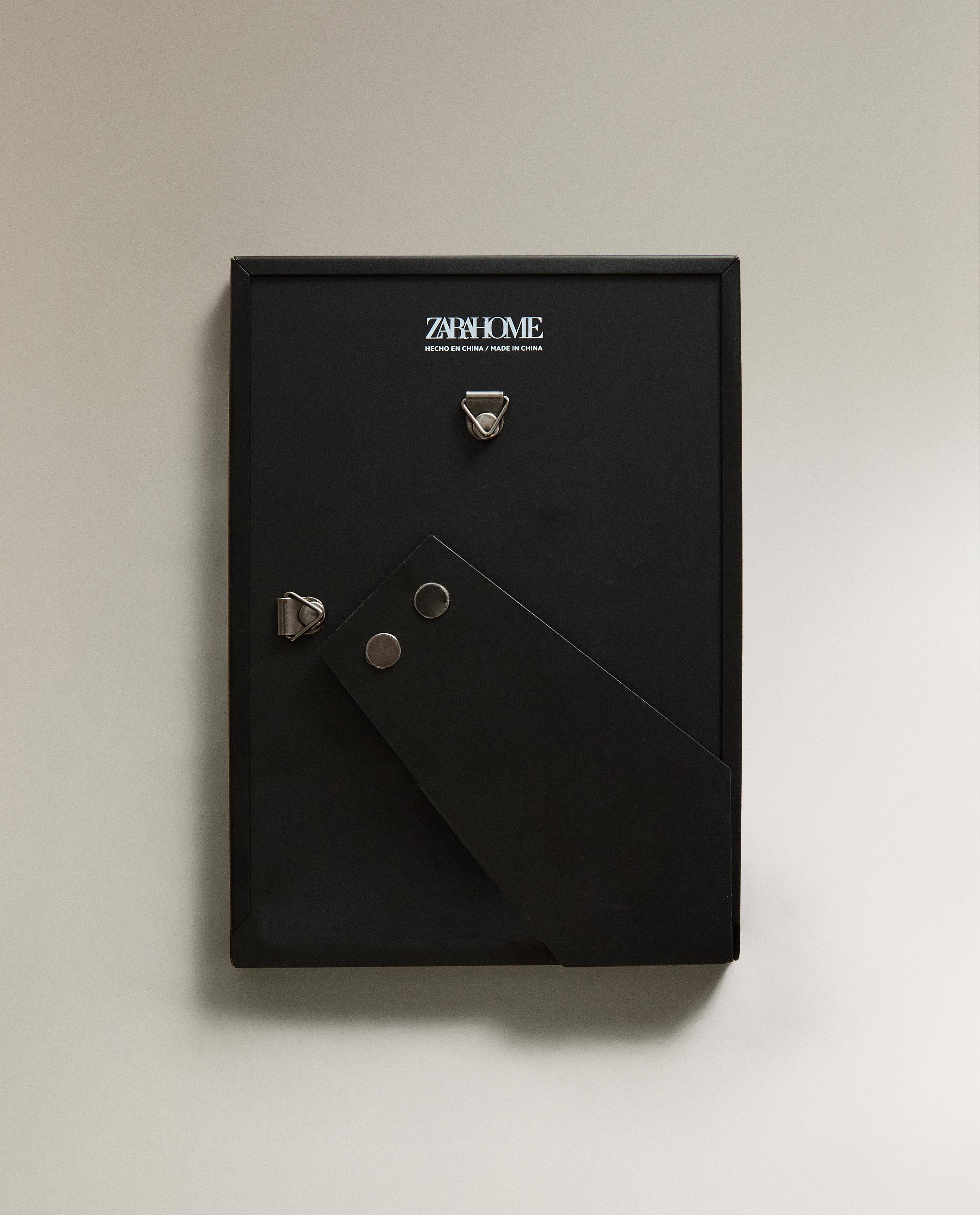 BLACK METAL PHOTO FRAME product thumbnail 4