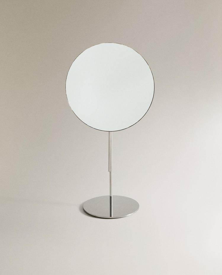 MAGNIFYING METAL MIRROR