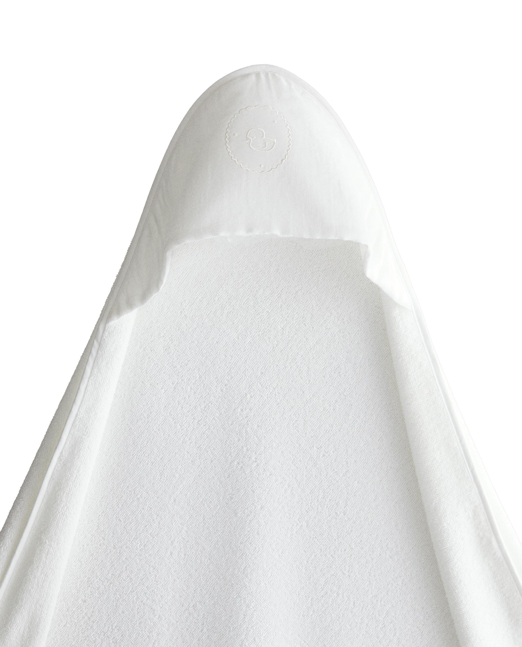 EMBROIDERED HOODED BABY TOWEL product thumbnail 3
