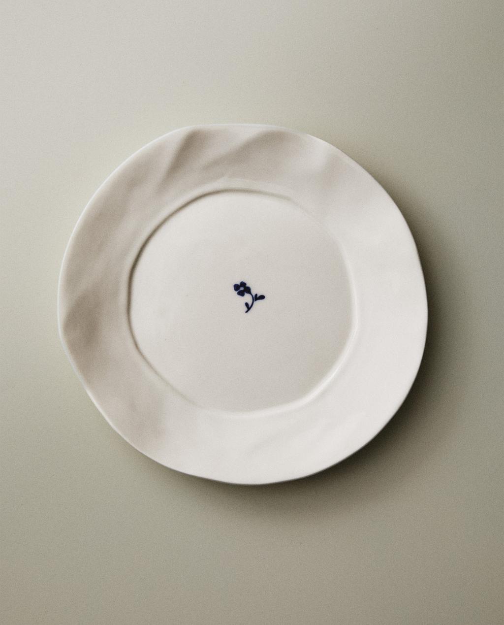 PJATË ËMBËLSIRASH PORCELAN ME LULE