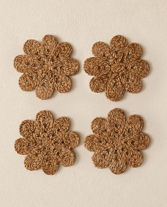 PACK OF RAFFIA COASTERS (PACK OF 4) PACK OF RAFFIA COASTERS (PACK OF 4)