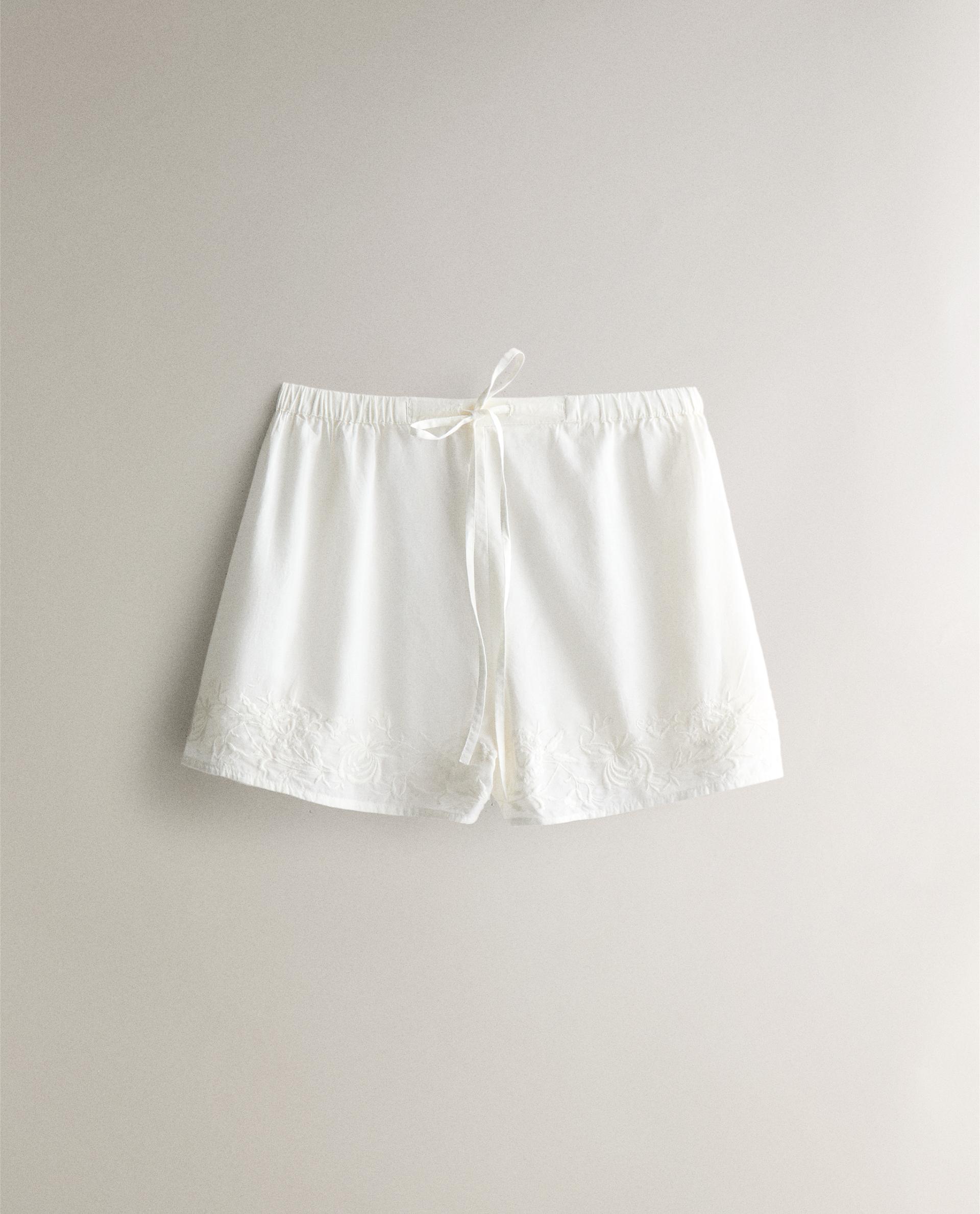 Bliss x Siss organic cotton ruffle trim shorts & Zara eyelet shops crochet top