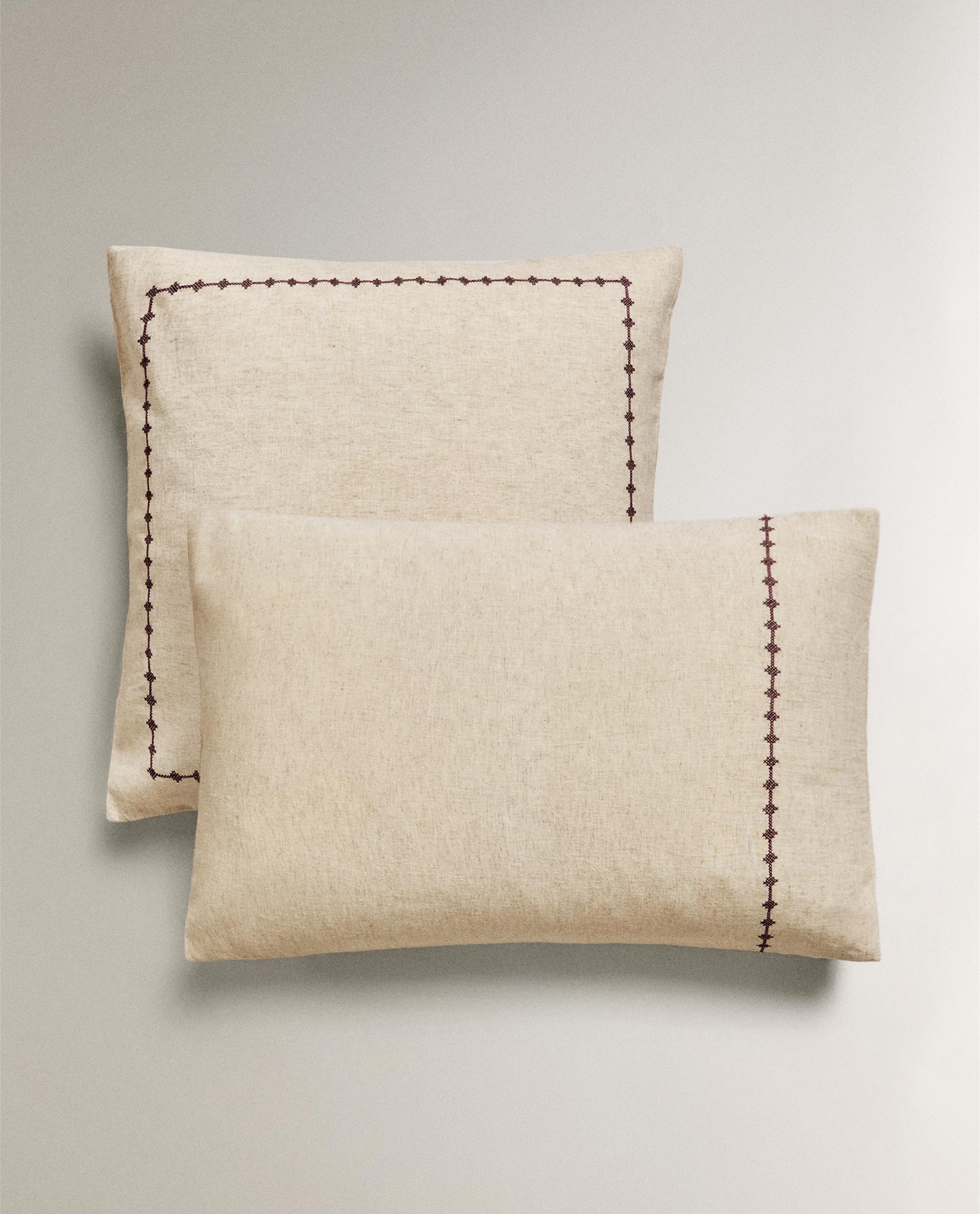 COTTON AND LINEN CHRISTMAS SNOWFLAKE PILLOWCASE