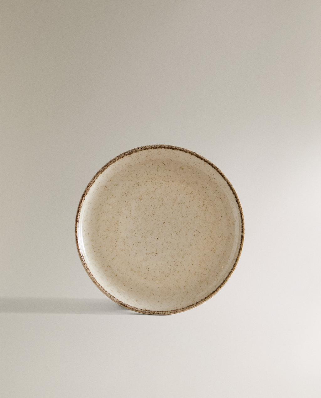 PORCELAIN SIDE PLATE WITH ANTIQUE FINISH RIM PORCELAIN SIDE PLATE WITH ANTIQUE FINISH RIM