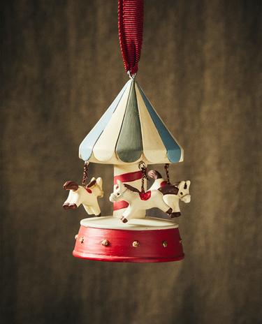 RESIN MERRY-GO-ROUND CHRISTMAS TREE DECORATION