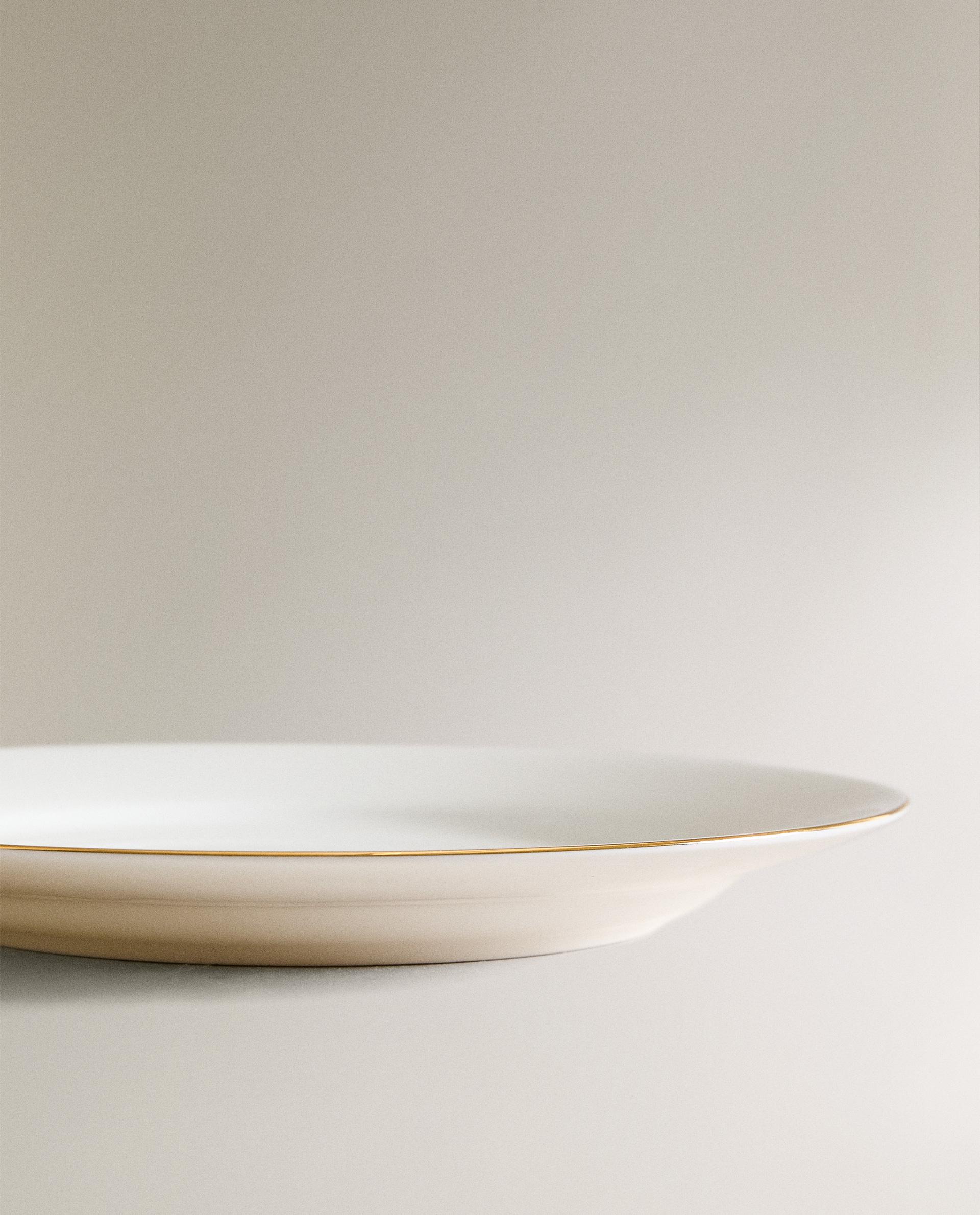 RIMMED BONE CHINA DESSERT PLATE