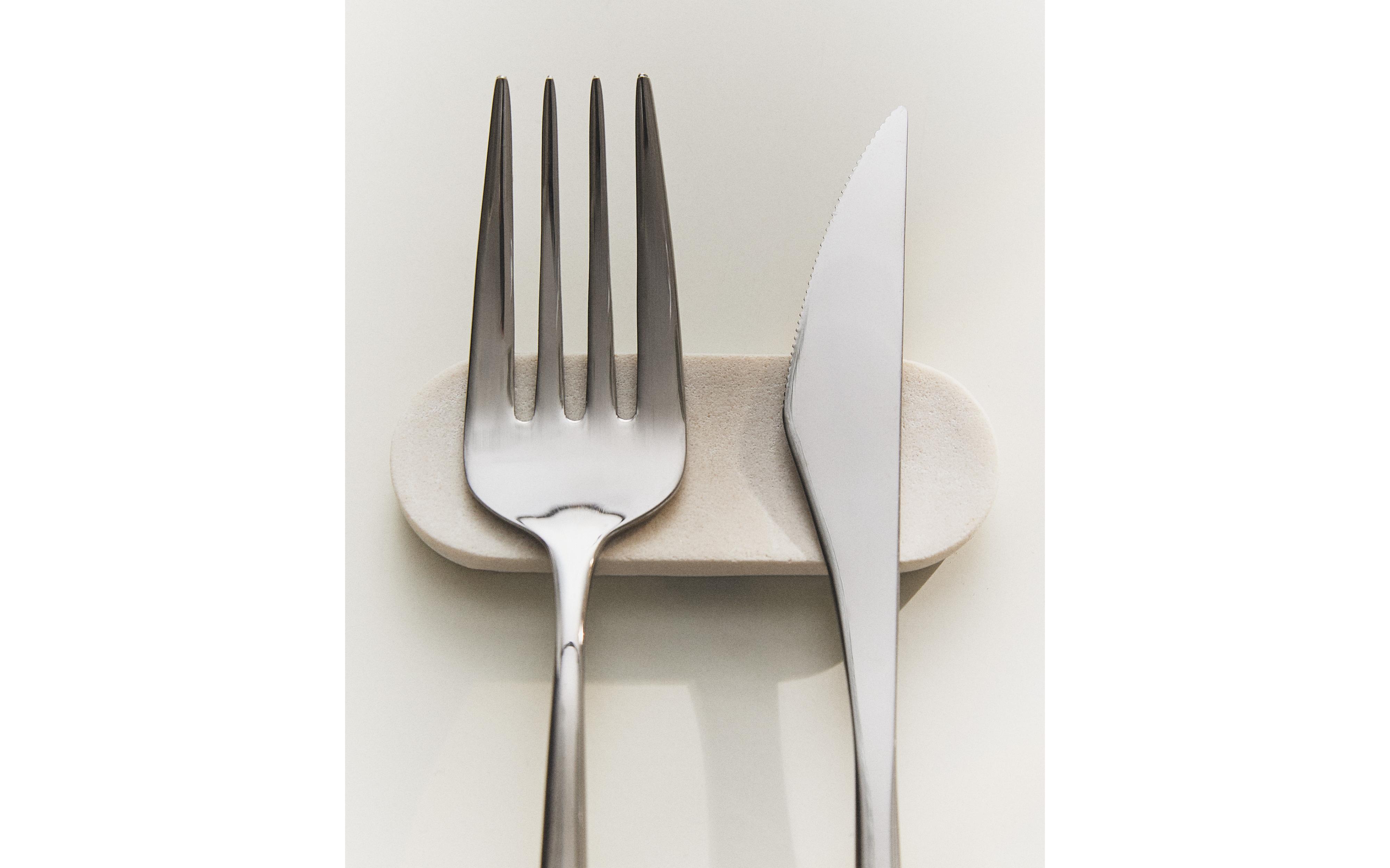 PACK OF RESIN CUTLERY RESTS (PACK OF 4) product thumbnail 8