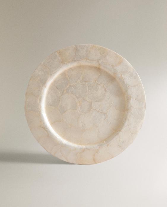 طبق سفلي من عرق اللؤلؤ طبق سفلي من عرق اللؤلؤ