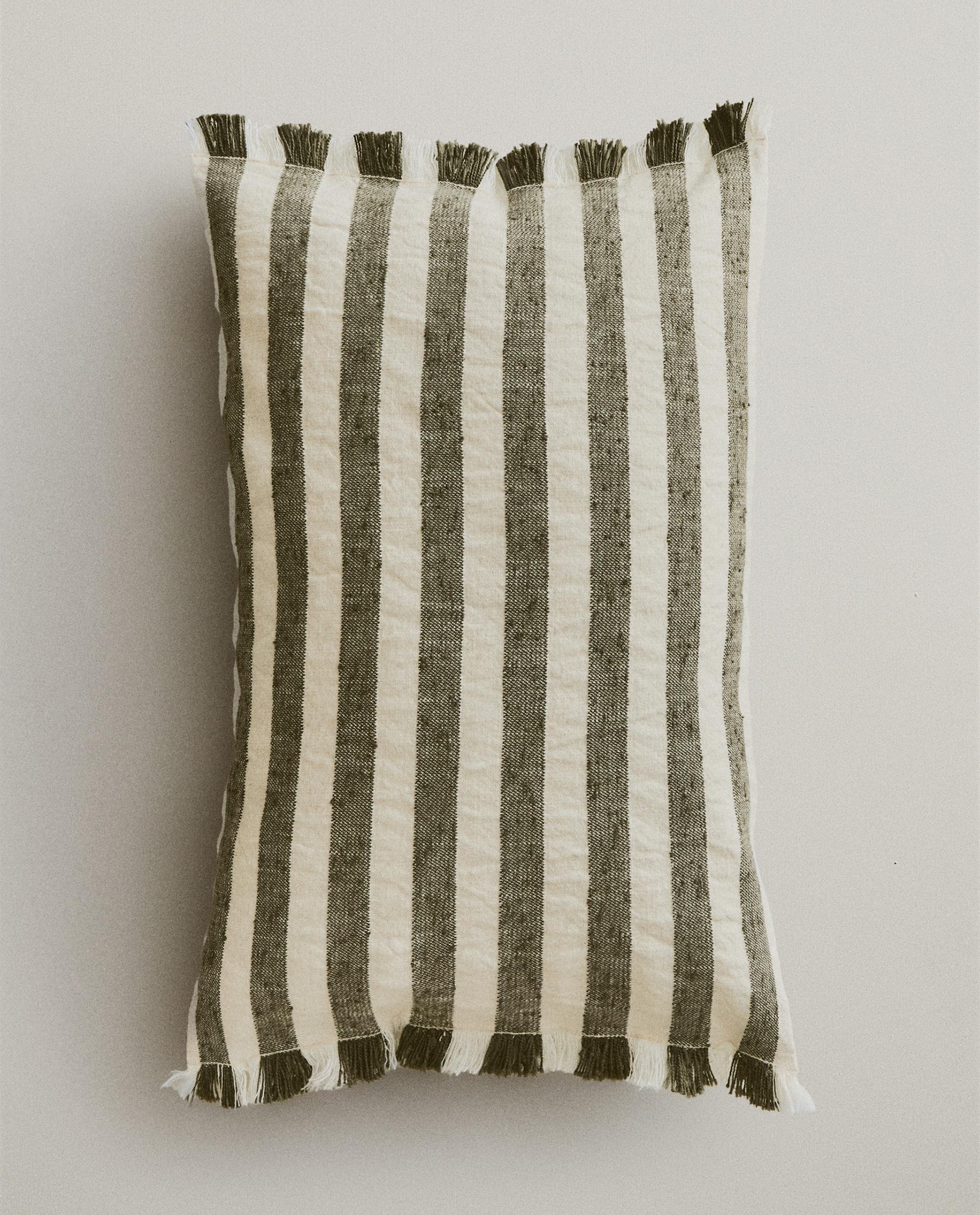 ストライプ クッションカバー | Zara Home 日本/Japan