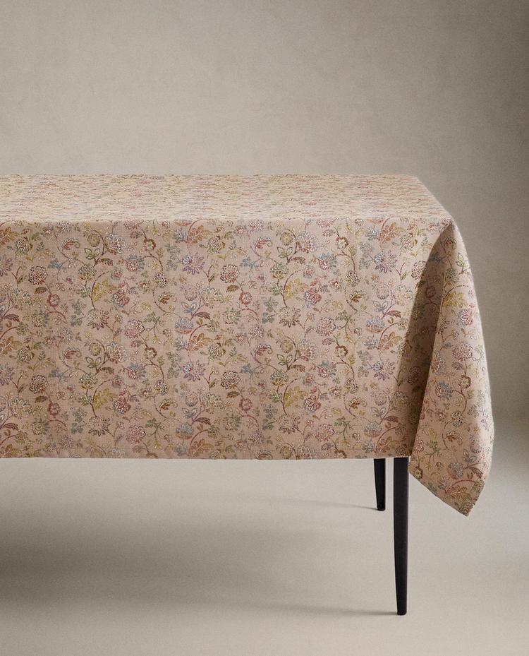 MANTEL JACQUARD FLORAL