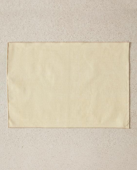 JOGO AMERICANO DE RESINA COM OVERLOCK JOGO AMERICANO DE RESINA COM OVERLOCK