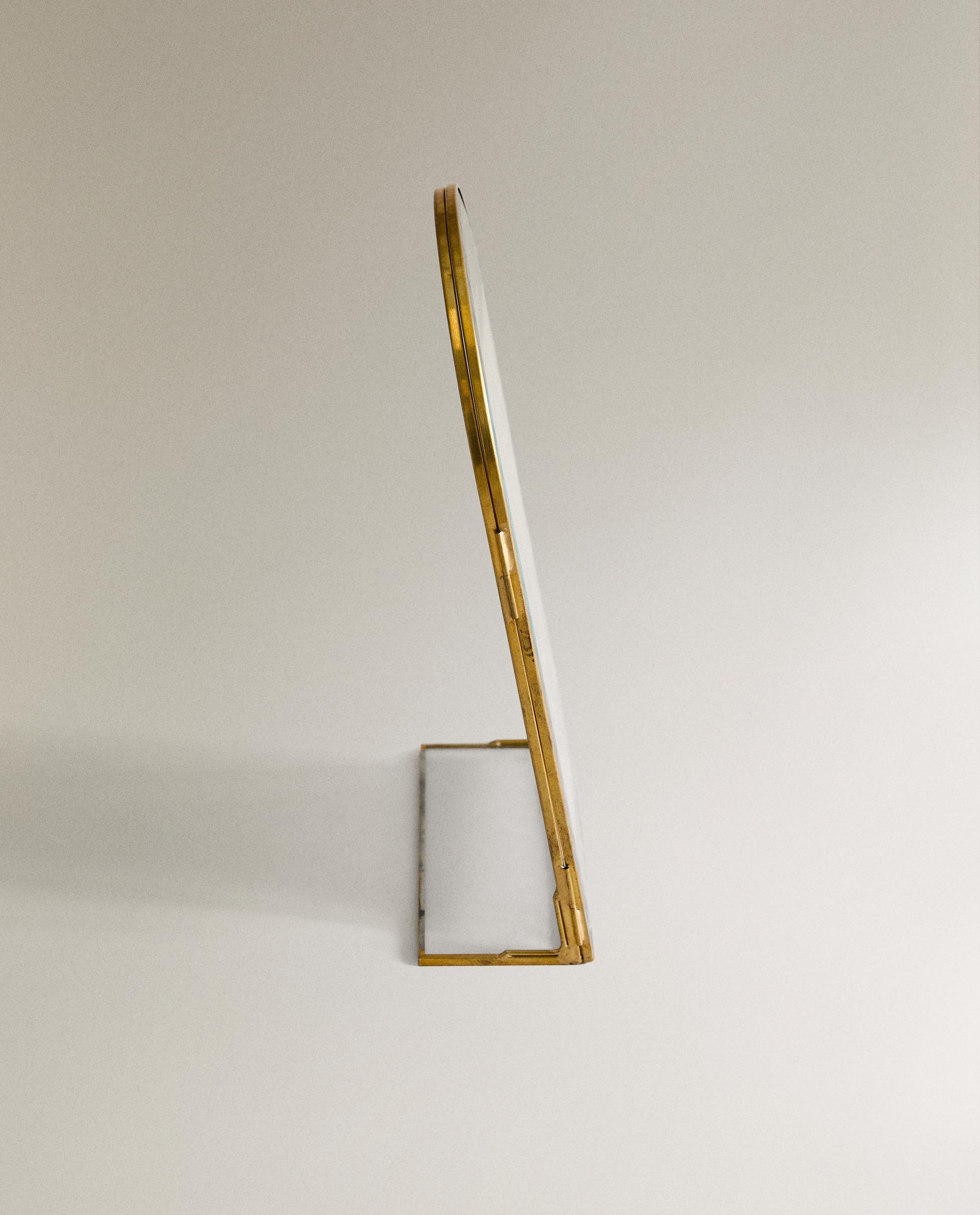 GOLDEN ARCH PHOTO FRAME