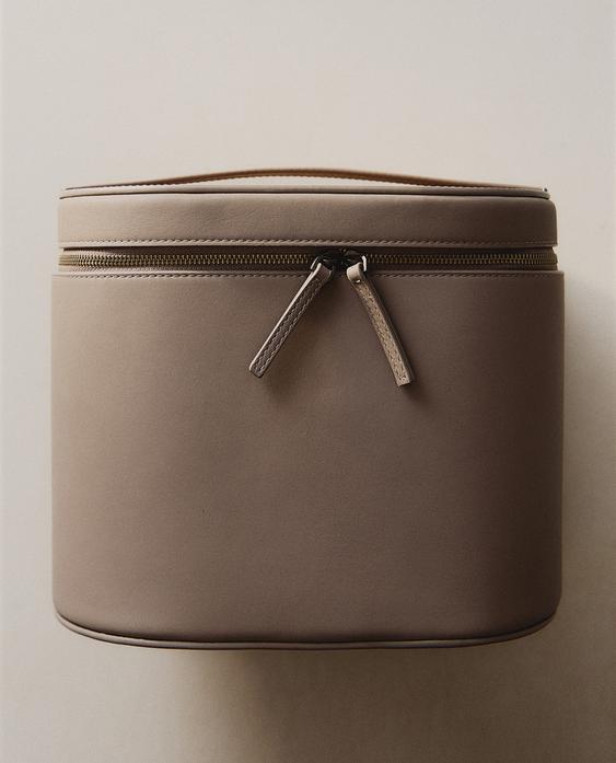 NÉCESSAIRE PELLE OVALE NÉCESSAIRE PELLE OVALE