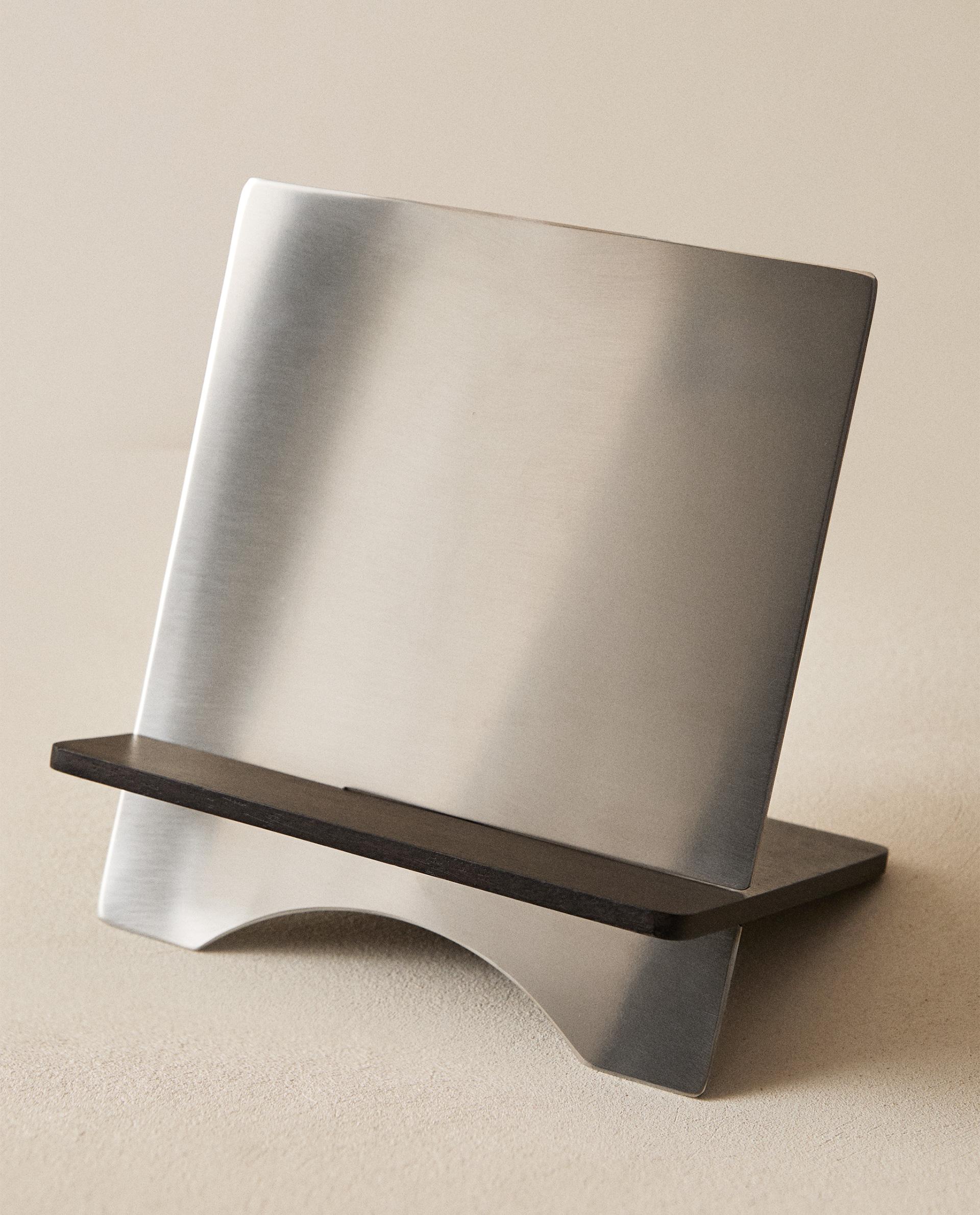 WOODEN BOOK STAND | Zara Home United States of America