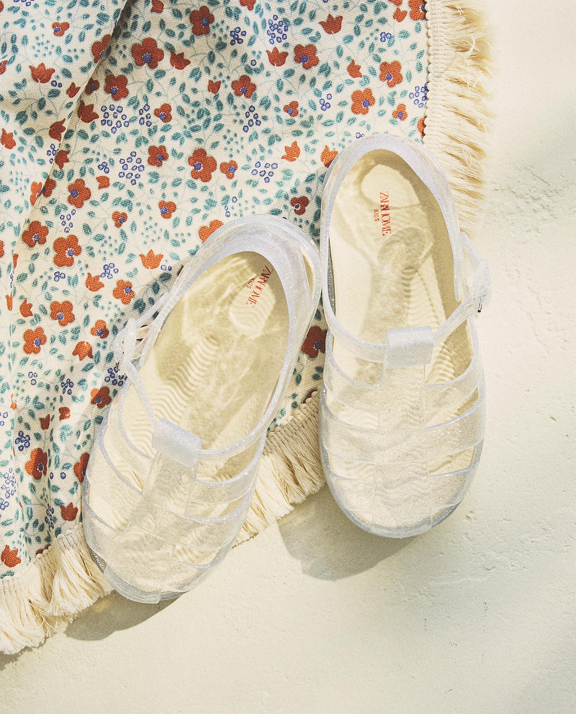 GLITZER-BADE-SANDALEN FÜR KINDER GLITZER-BADE-SANDALEN FÜR KINDER