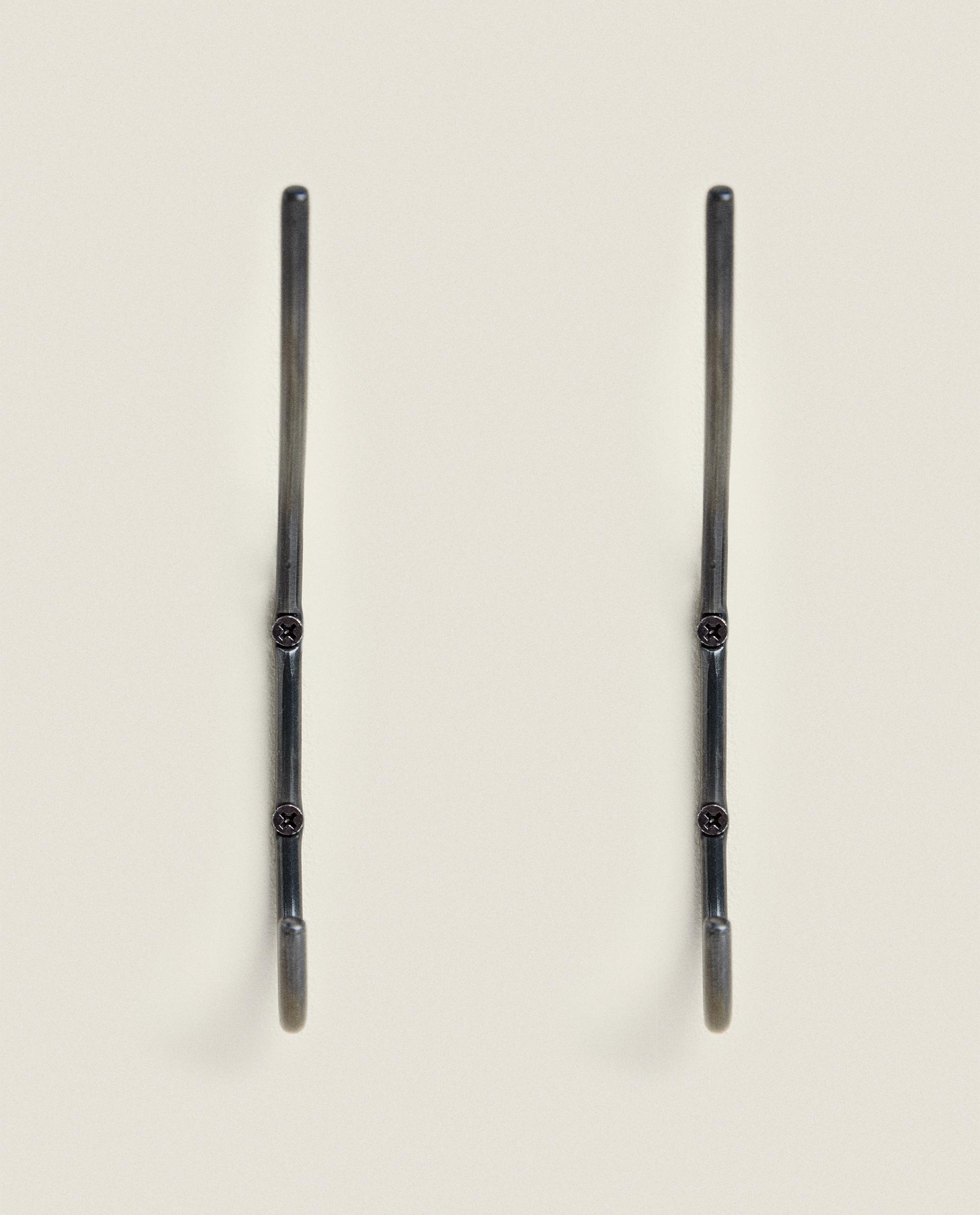 PACK OF LARGE DARK METAL HOOKS (PACK OF 2) product thumbnail 2