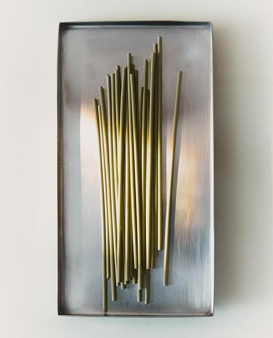 BERGAMOT & SANDALWOOD INCENSE STICKS (PACK OF 20)