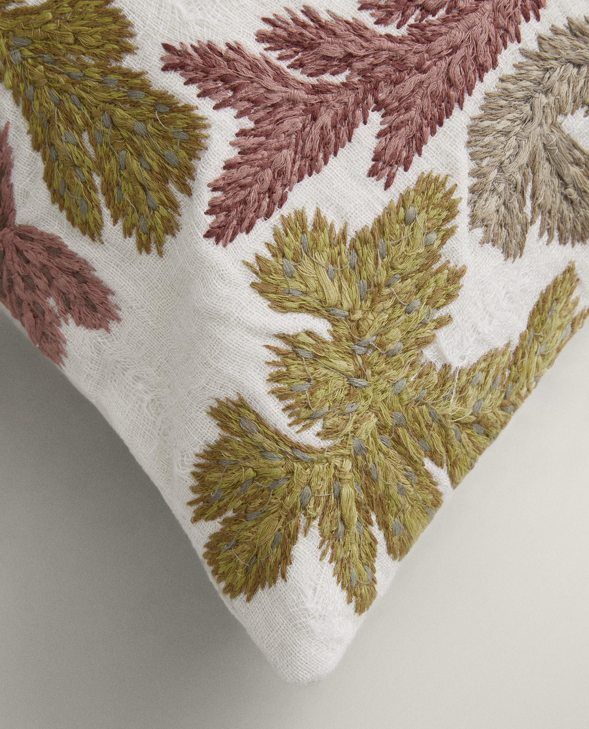 CUSHION COVER WITH EMBROIDERED LEAVES product thumbnail 4