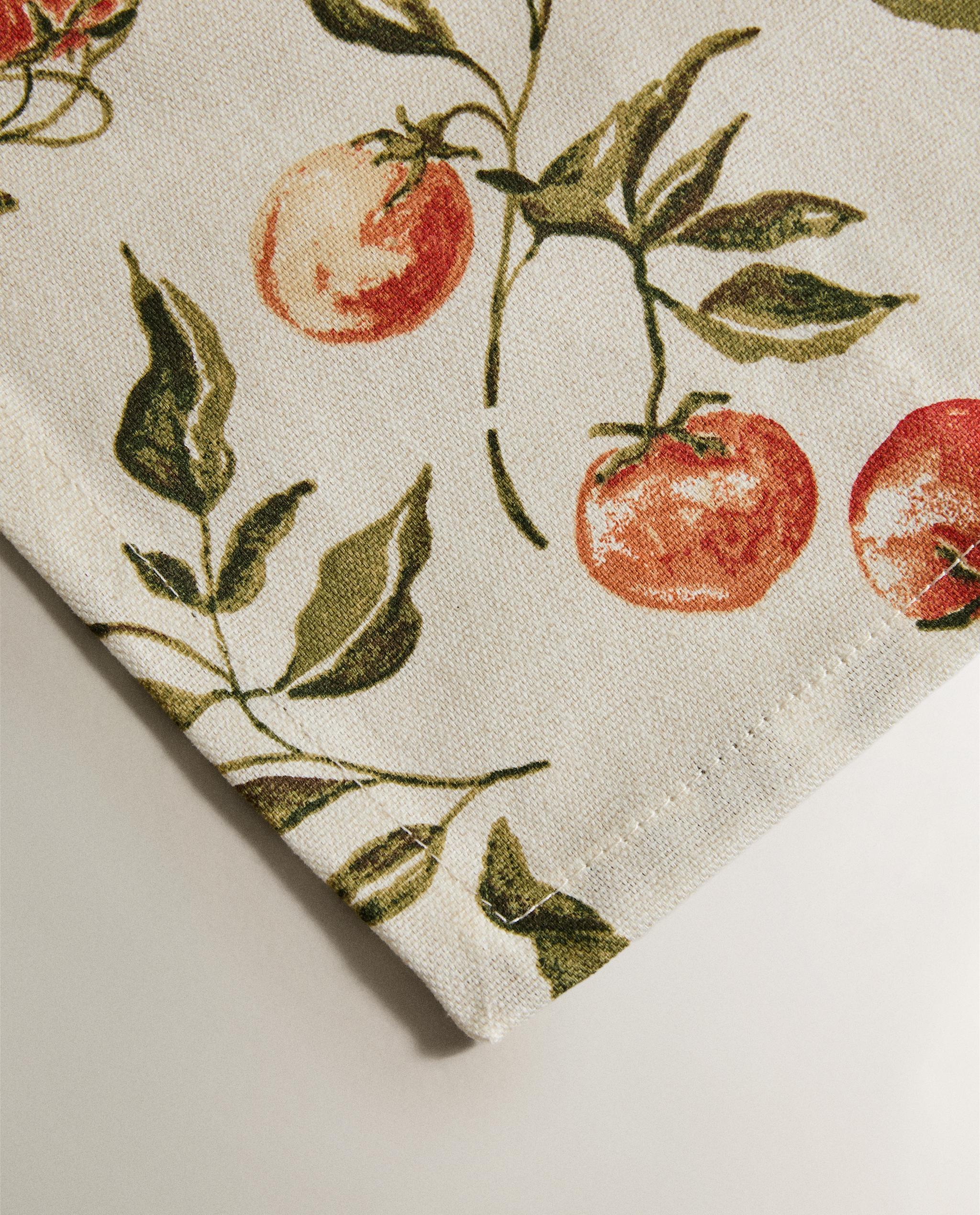 PACK OF TOMATO PRINT NAPKINS (PACK OF 2) product thumbnail 8