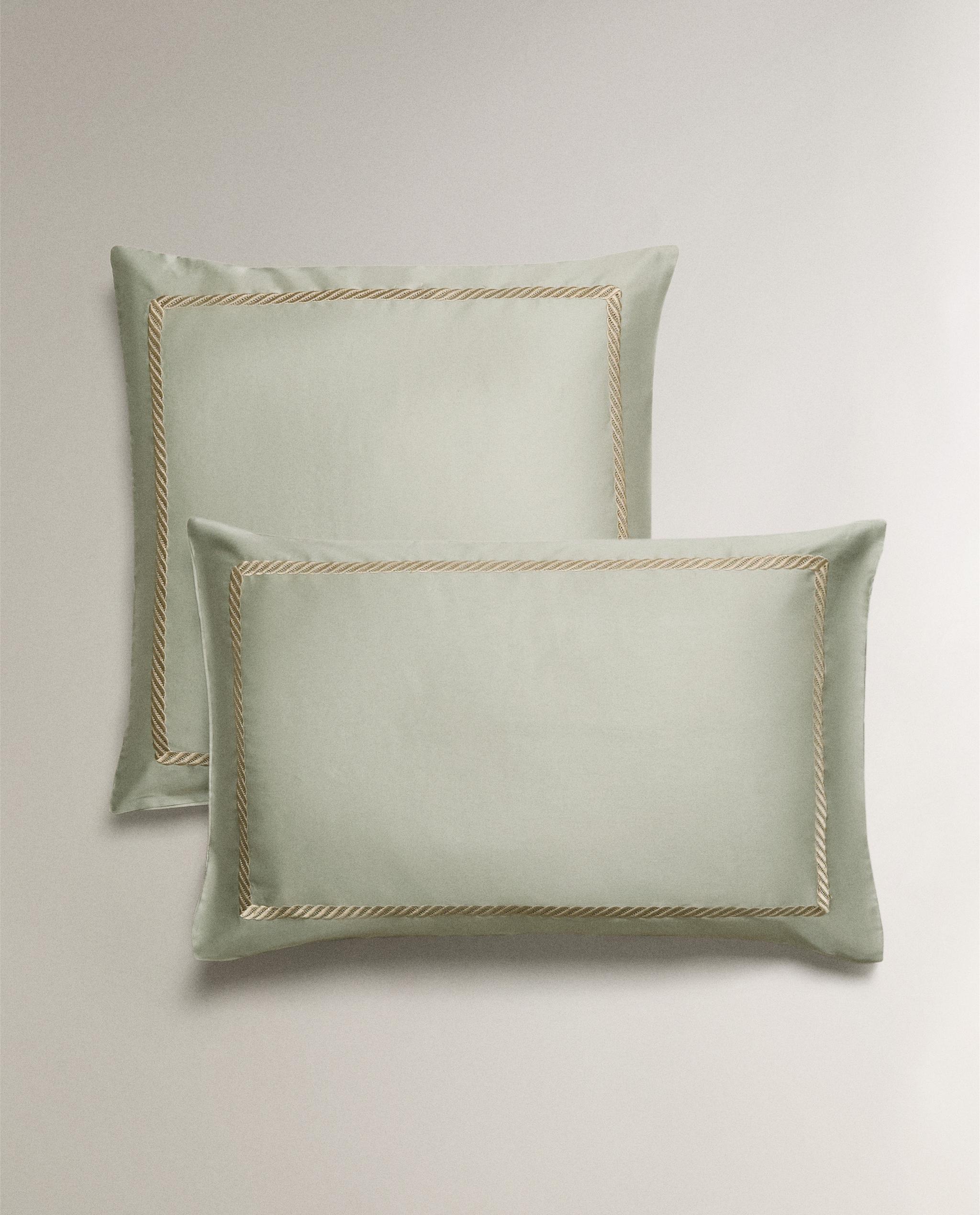 SATEEN PILLOWCASE WITH DECORATIVE EMBROIDERY product thumbnail 3